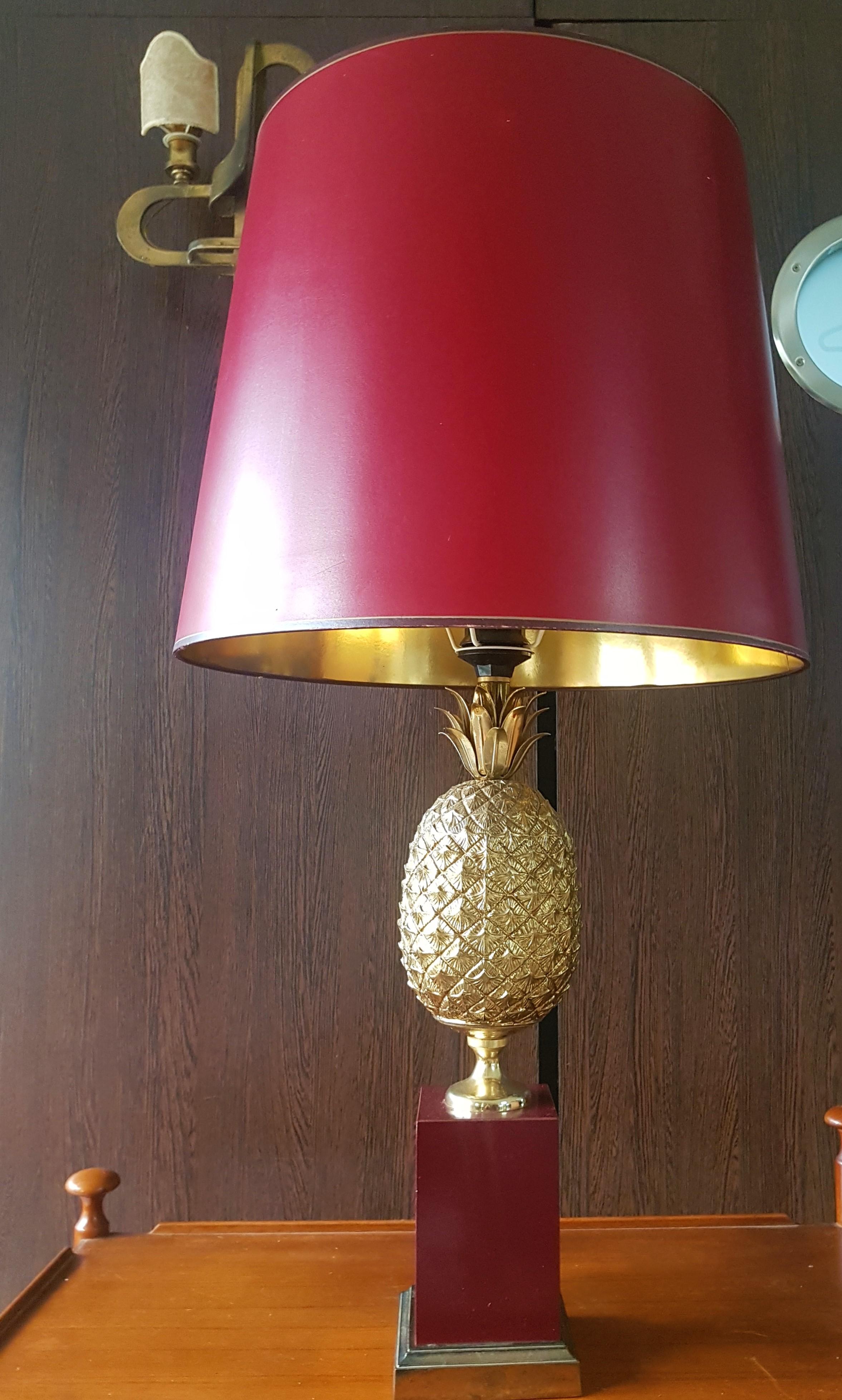 Mid-Century Brass Table Pineapple Lamp Style Maison Jansen In Good Condition For Sale In Saarbruecken, DE