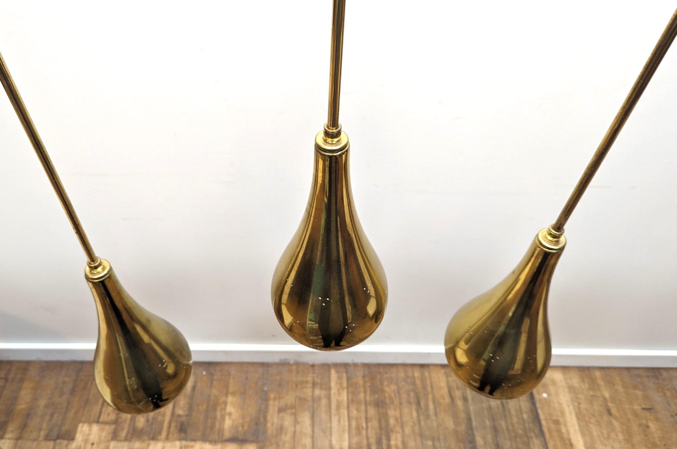 Mid Century Brass Tear Drop Pendants attributed Paavo Tynell for Lightolier For Sale 1