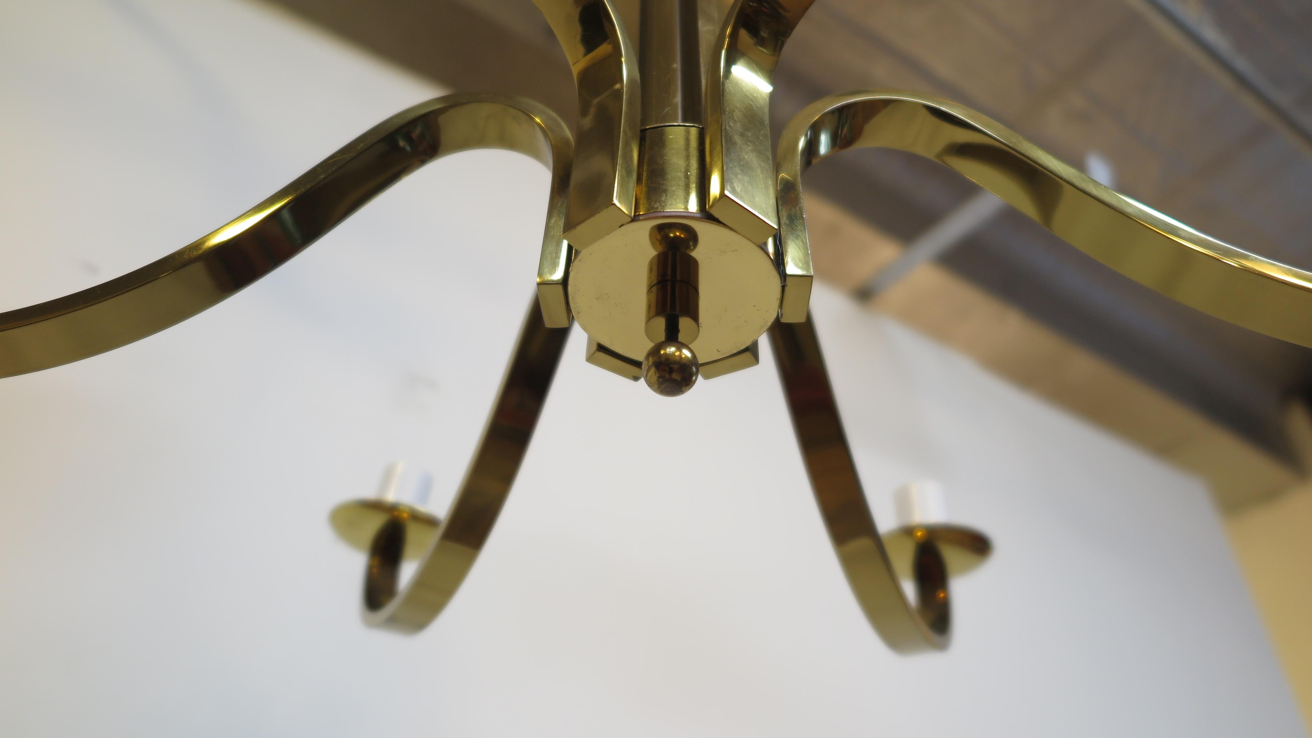 Lampadario a torre in ottone del metà del secolo scorso in vendita 2