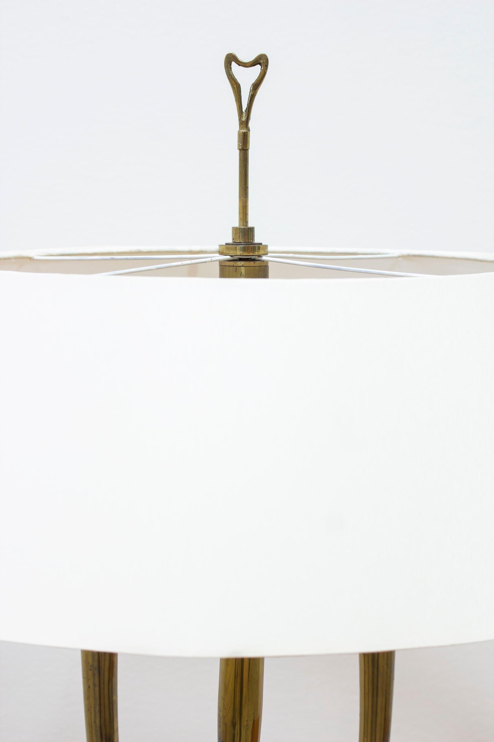 Lampe de table tripode en laiton, années 1950, Atomic age en vente 4