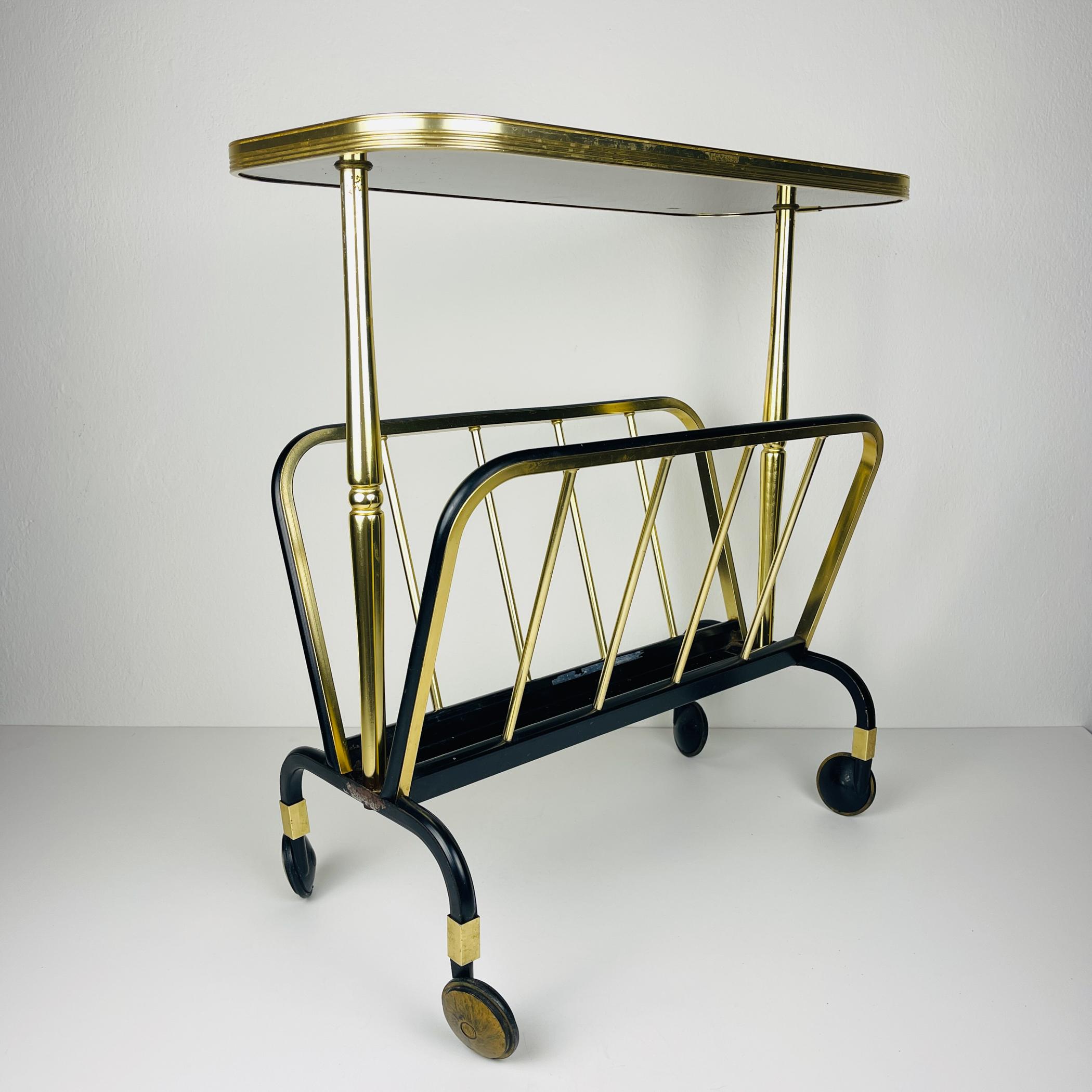 Mid-century brass trolley or magazine rack by MB, Italy, 1960s For Sale 4