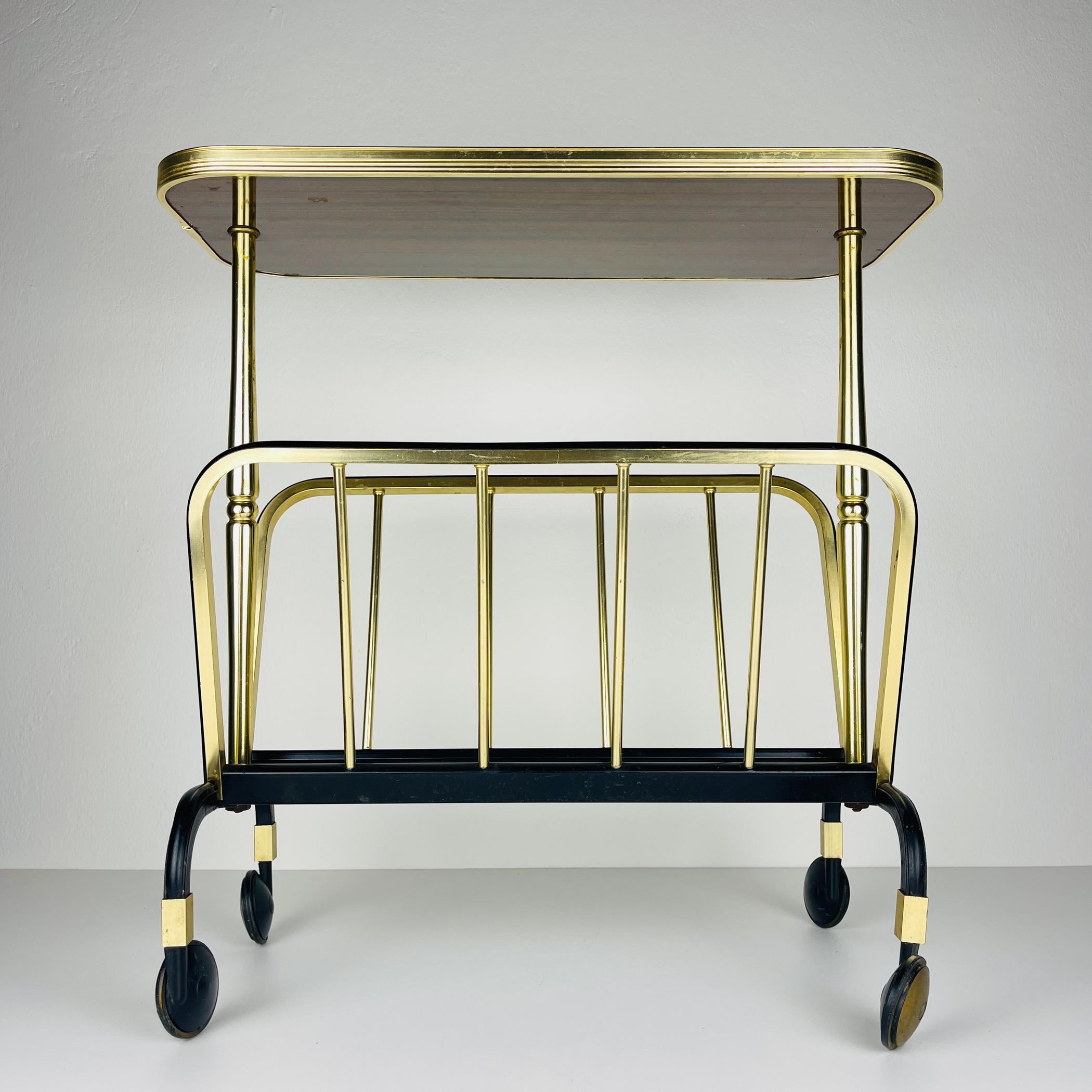 Formica Mid-century brass trolley or magazine rack by MB, Italy, 1960s For Sale