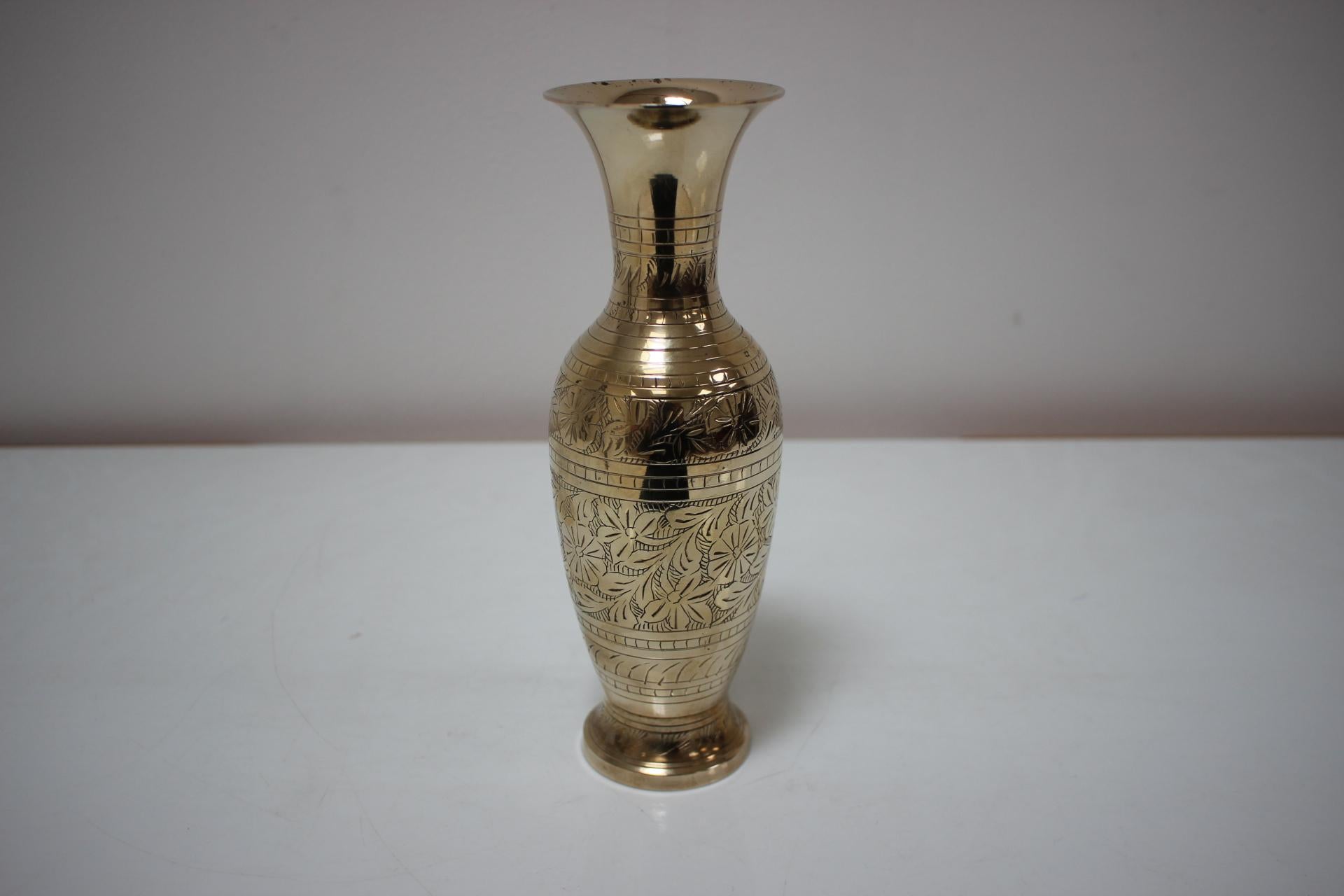 Vase en laiton du milieu du siècle dernier, années 1960 en vente 1