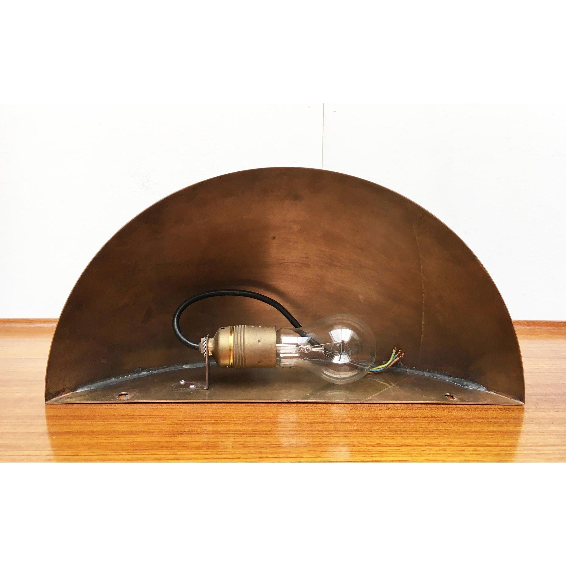 Mid-Century Brass Wall Lamp For Sale 3