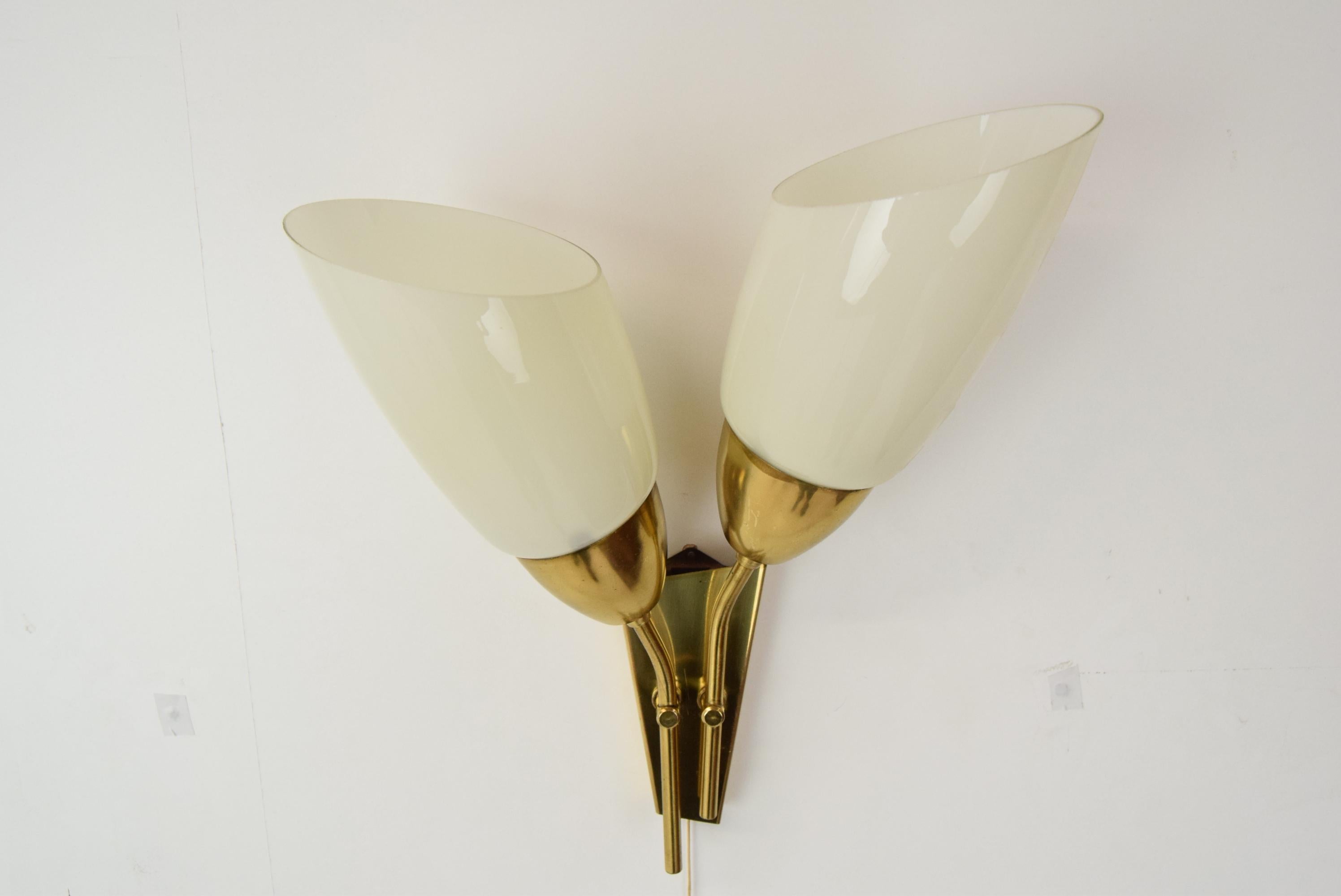 Mid-Century Brass Wall Lamp/Kamenicky Senov, 1970's For Sale 1