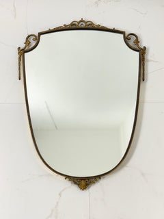 Espejo de pared de latón de mediados de siglo, años 50