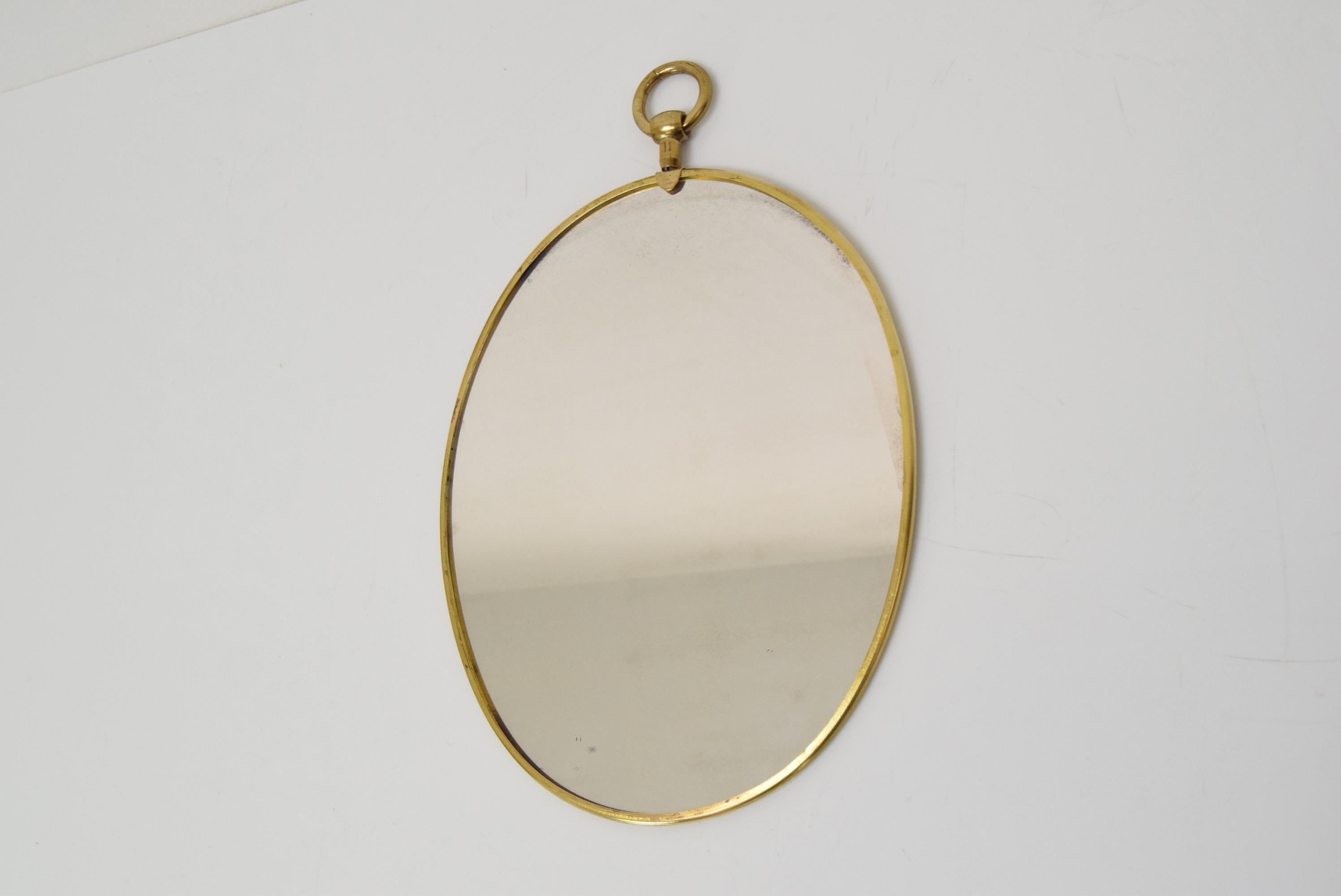 
Made in Czechoslovakia
Made of Mirror,Brass
With Aged Patina
Re-polished
Good Original Condition