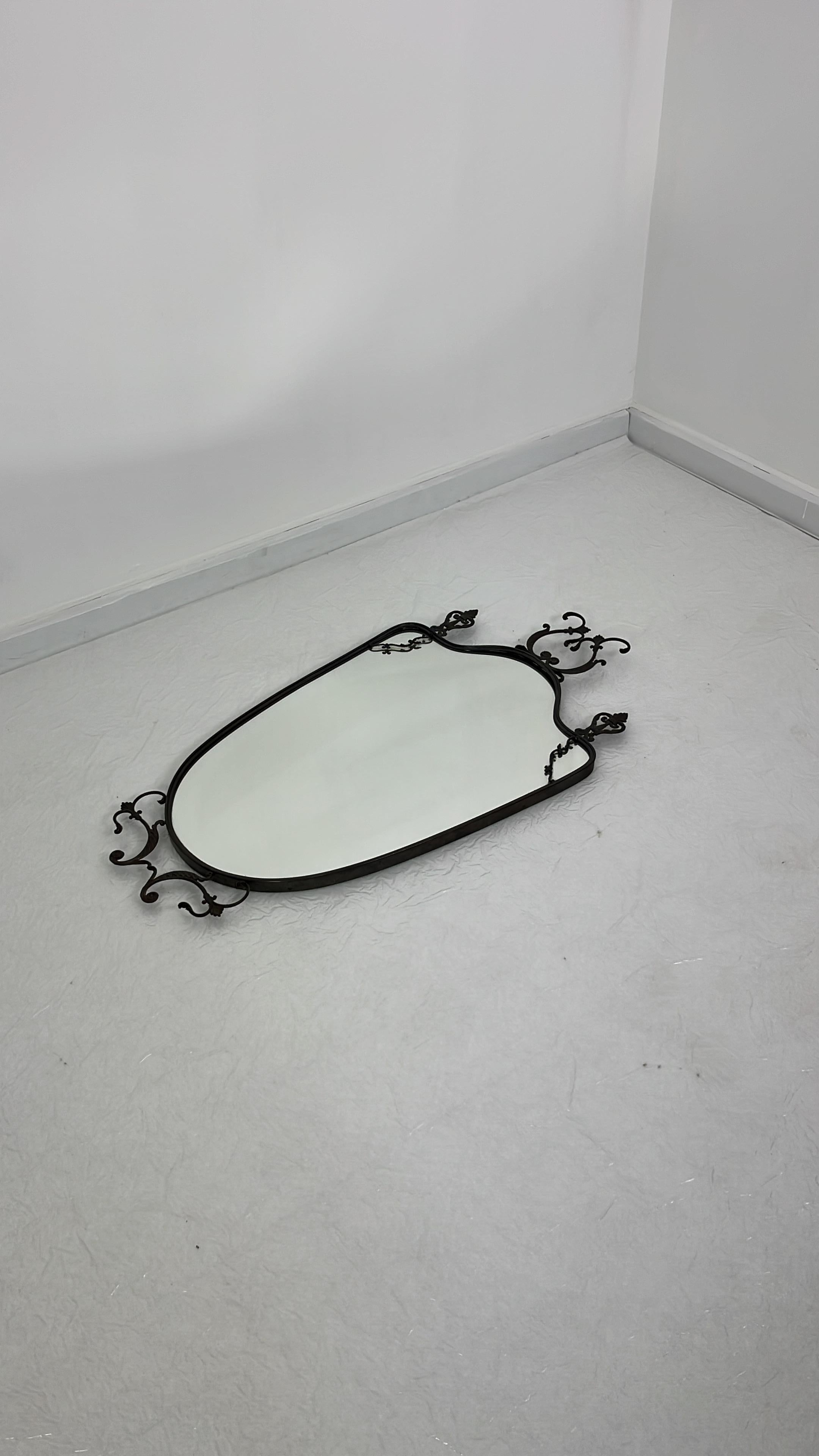 Mid-century Brass Wall Mirror, Made in Italy, 1964 For Sale 3