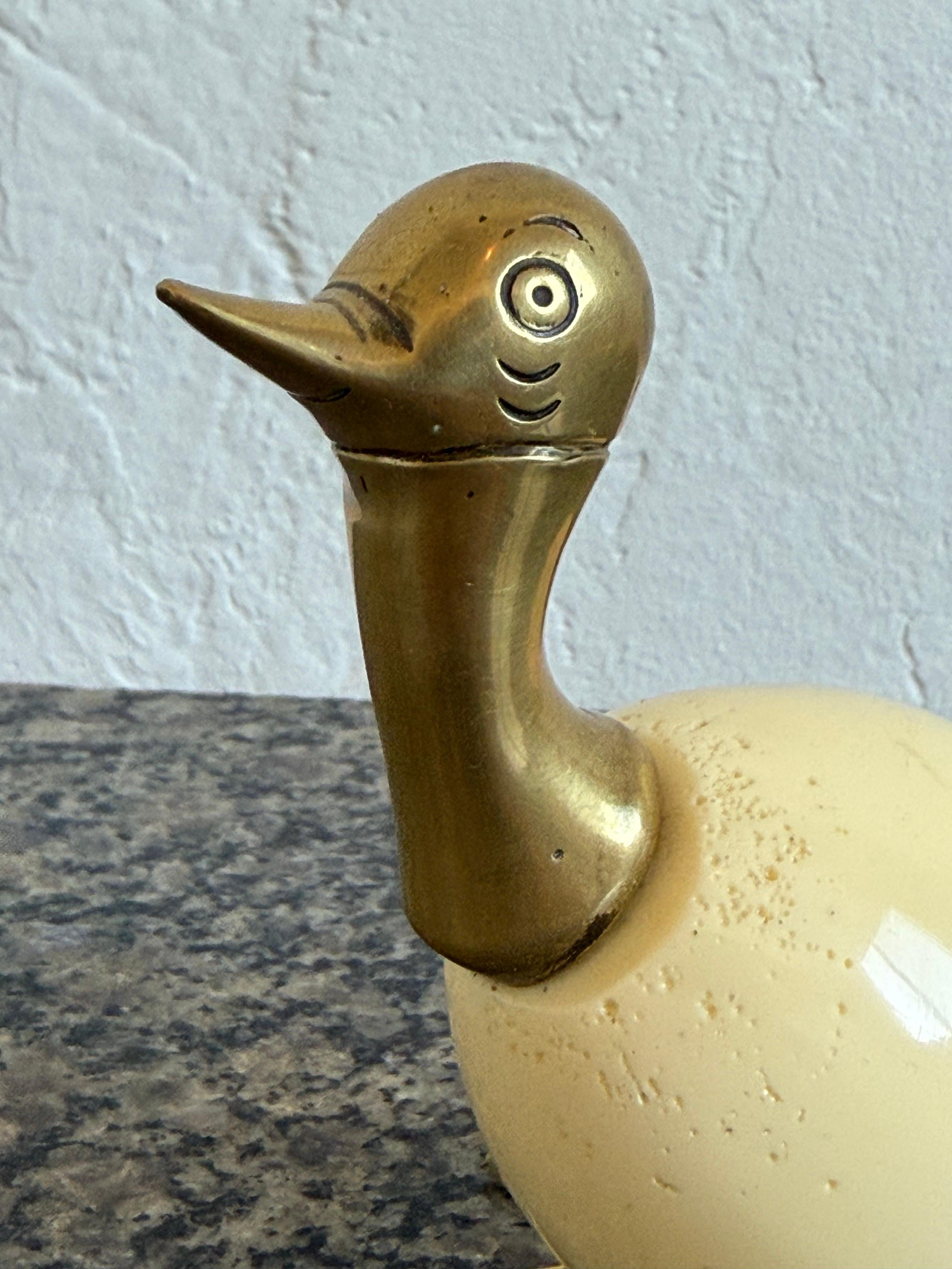 Entenskulptur aus brasilianischer Bronze und Harz aus der Mitte des Jahrhunderts, 1960er Jahre im Angebot 5