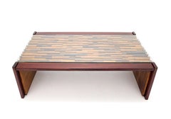 Table basse brutaliste brésilienne du milieu du siècle par Percival Lafer