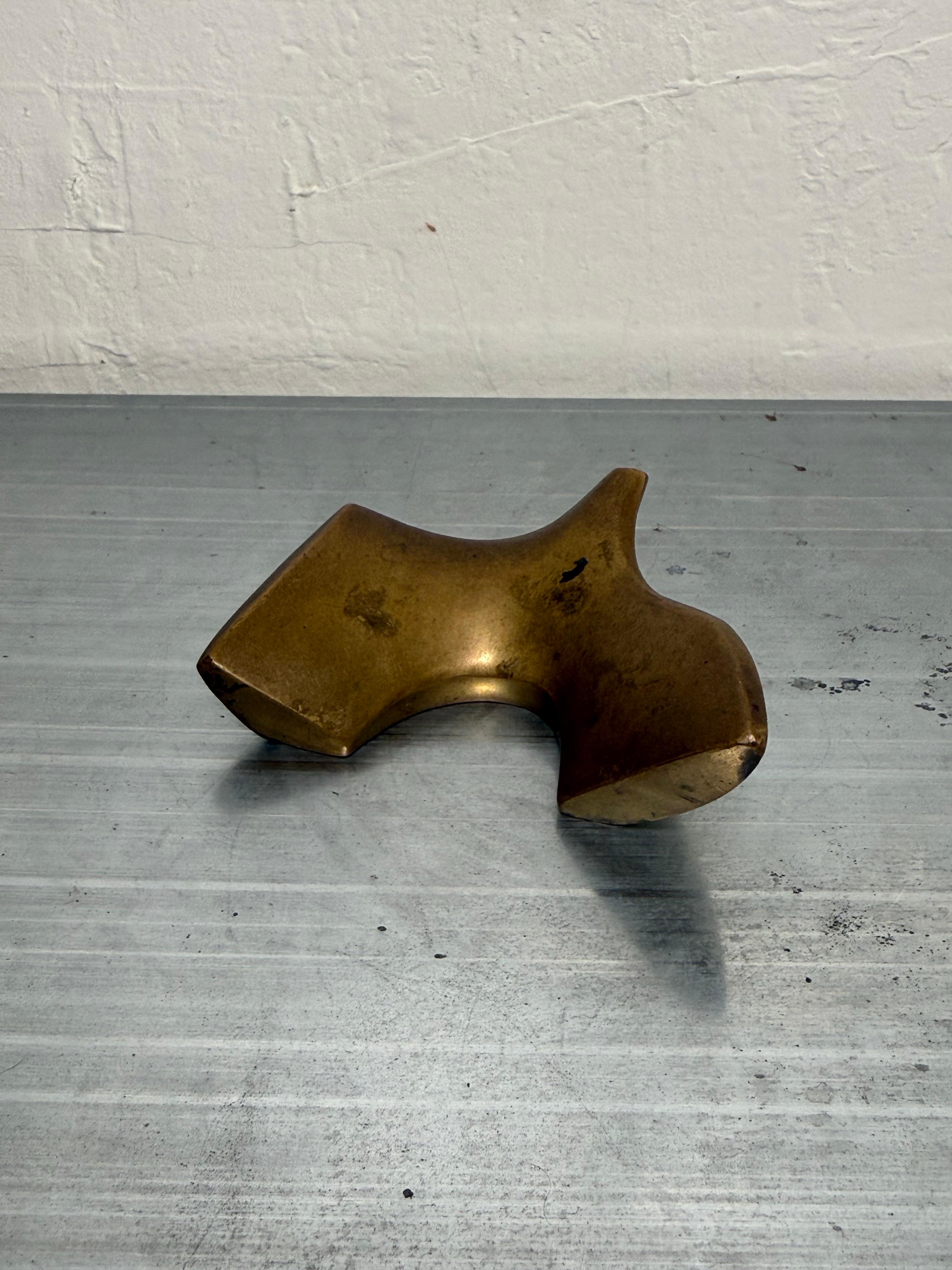 XX secolo Mid-Century Brazilian Modern Abstract Bronze Sculpture by Franklin in vendita