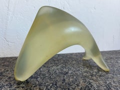 Scultura moderna brasiliana di metà secolo con pesce saltante in acrilico, anni '60