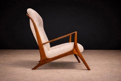Brasilianischer Moderner Sessel aus Hartholz und Bouclé aus der Mitte des Jahrhunderts von John Graz, 1950er Jahre