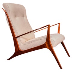 Brasilianischer Moderner Sessel aus Hartholz und Bouclé aus der Mitte des Jahrhunderts von John Graz, 1950er Jahre