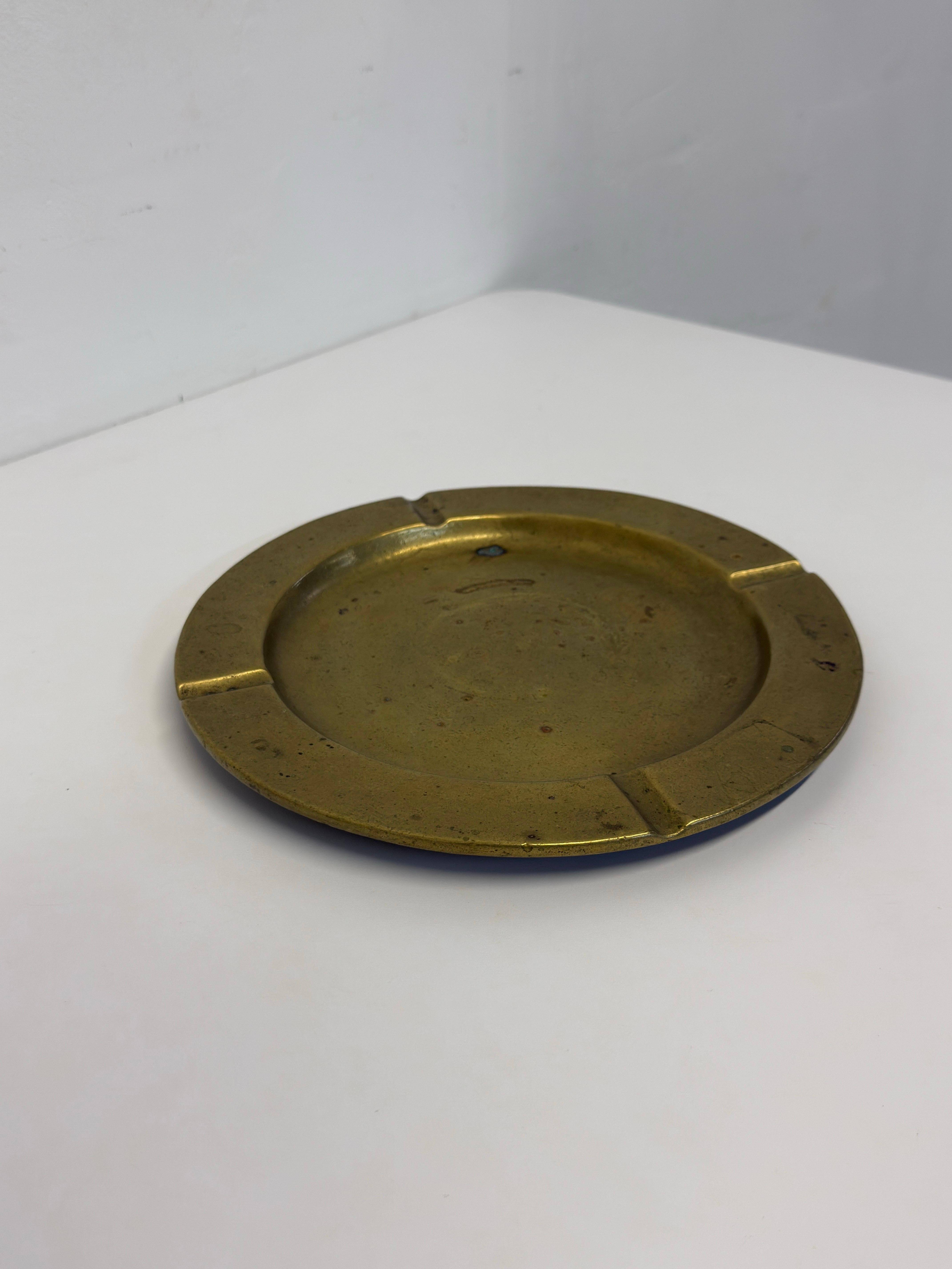 Posacenere in bronzo moderno brasiliano di metà secolo, anni '60 In condizioni buone in vendita a Miami, FL