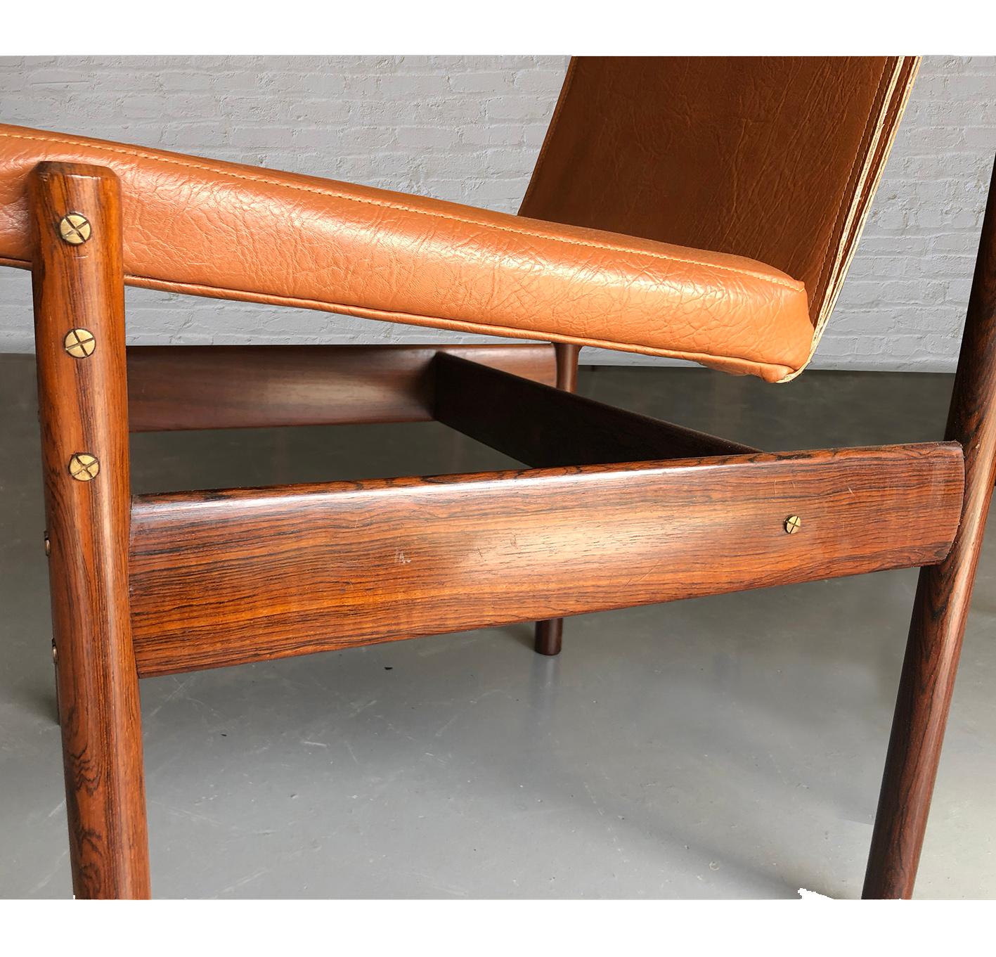 Mid Century Brazilian Modern hardwood dining Chairs by Novo Rumo In Good Condition For Sale In Whitstable, GB