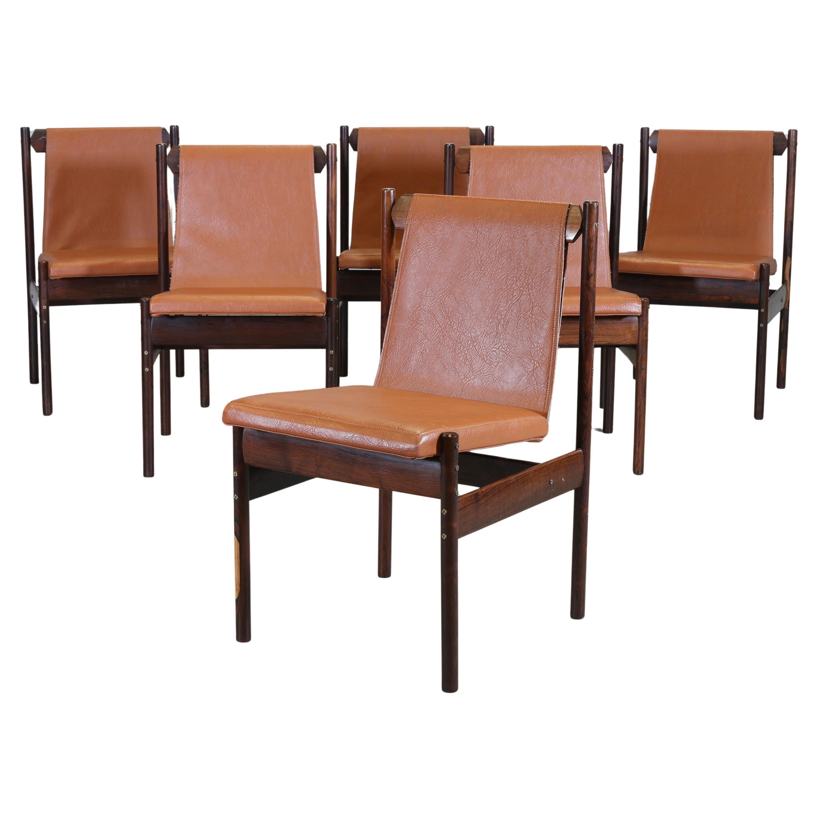 Sillas de comedor modernas de madera dura brasileñas de mediados de siglo de Novo Rumo