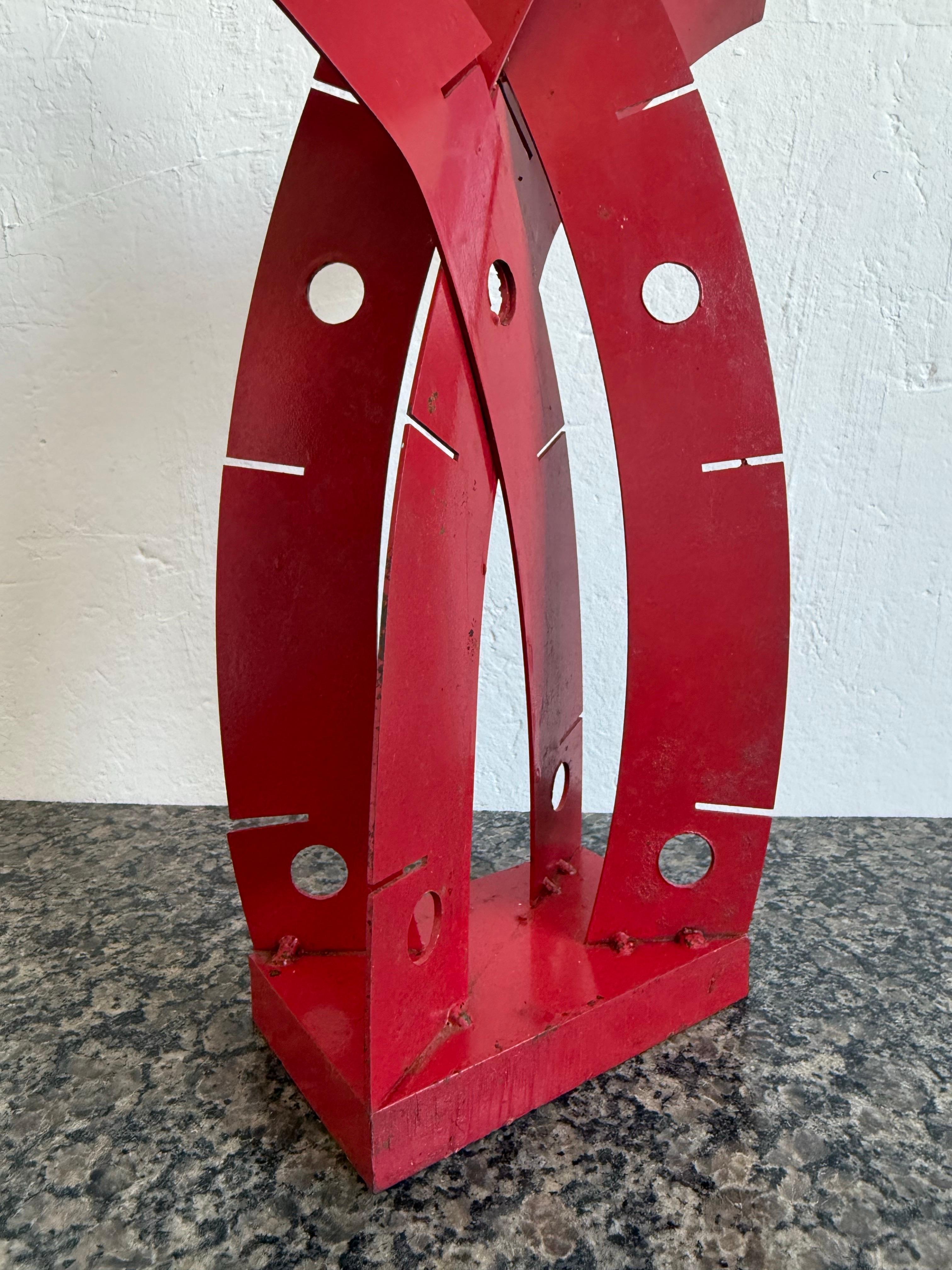 Mitte des Jahrhunderts brasilianische moderne rot lackierte abstrakte Tischskulptur im Angebot 6