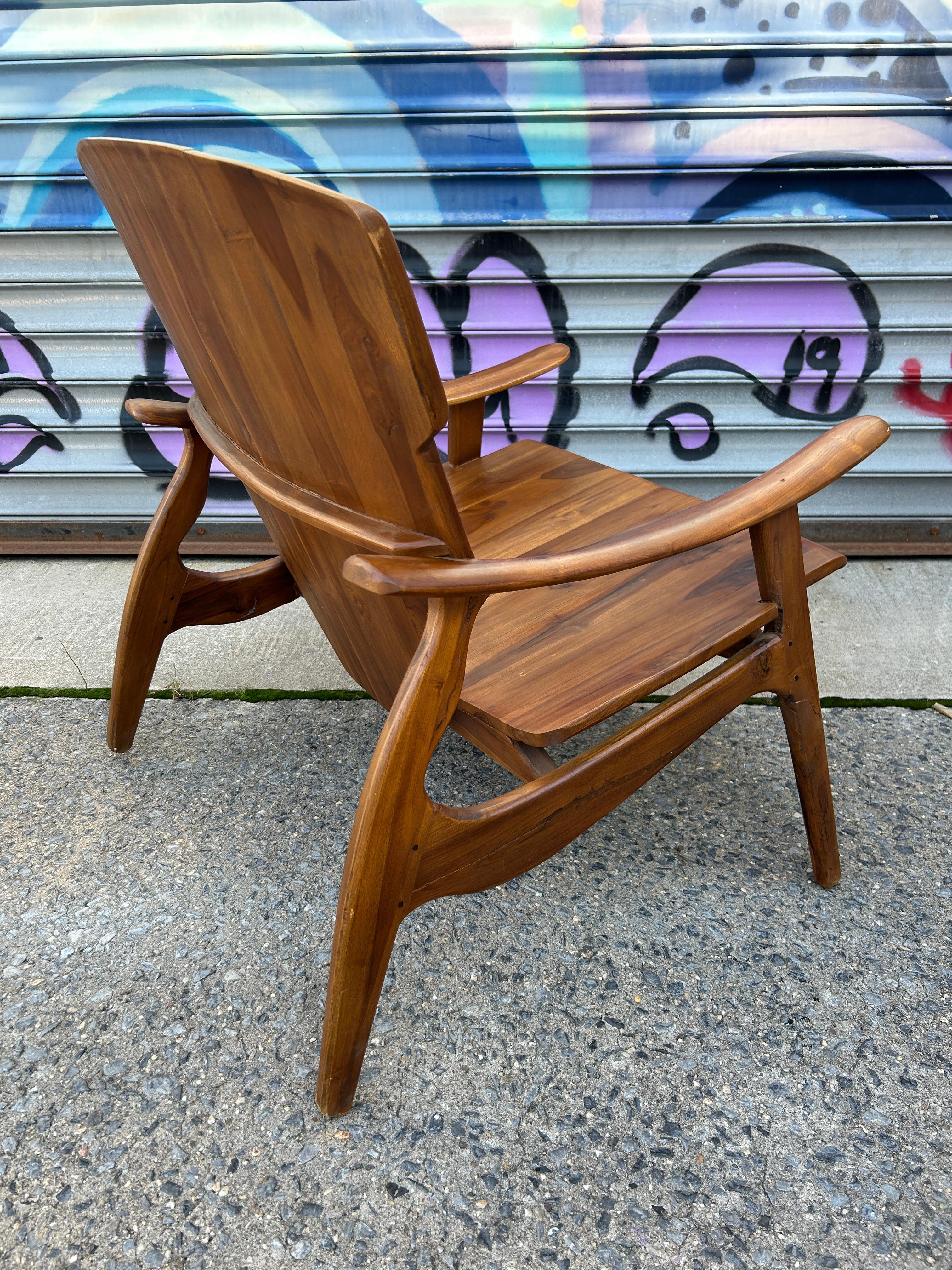 Mid century Brazilian Modern Sergio Rodrigues Diz Lounge Chair In Good Condition For Sale In BROOKLYN, NY