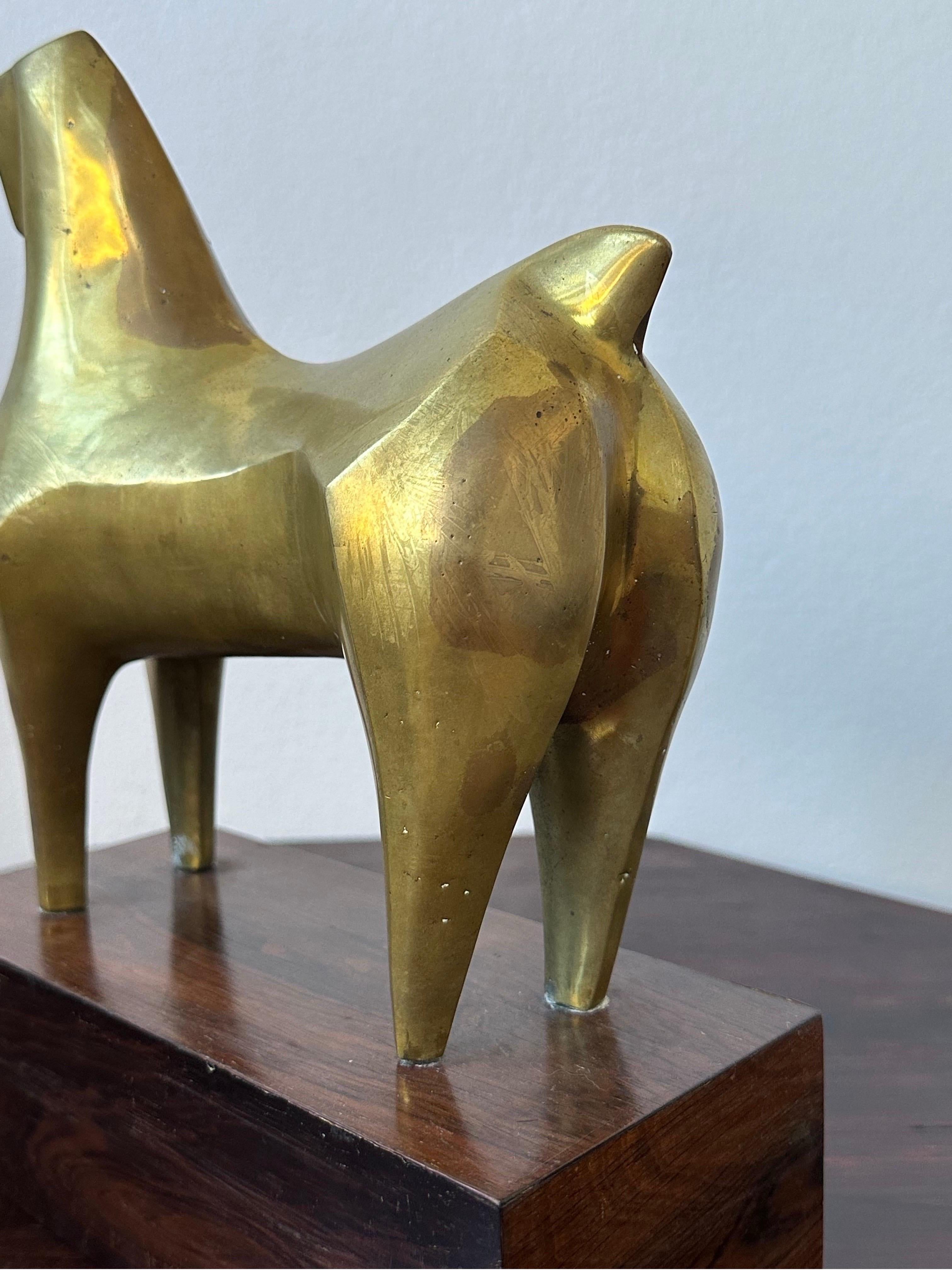 Mid-Century Brazilian Modernist Bronze Horse Sculpture on a Rosewood Base, 1960s For Sale 4
