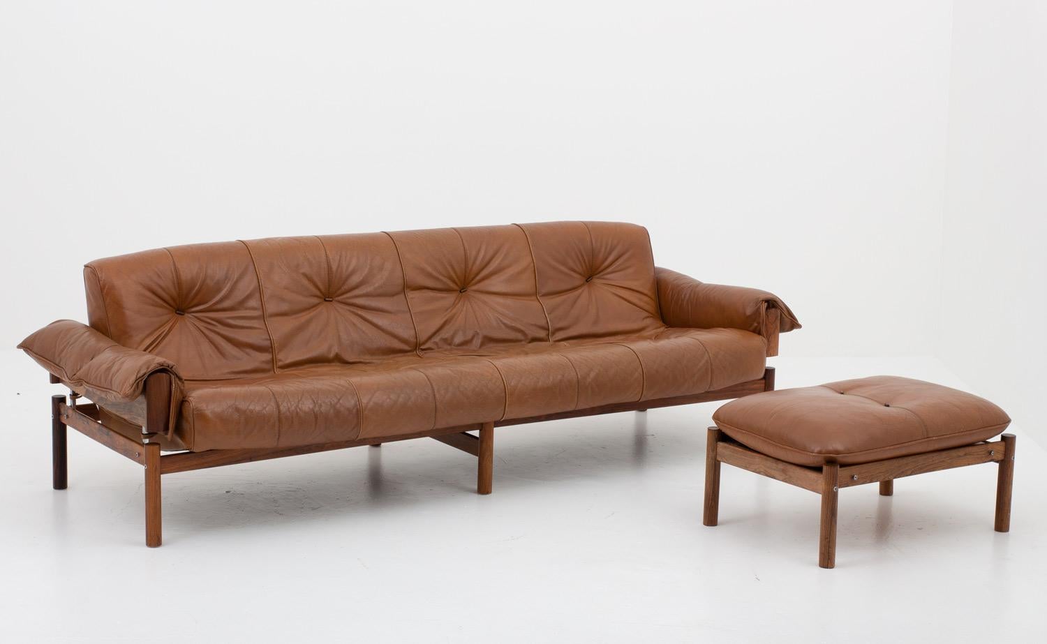 Midcentury Brazilian Ottoman in Brown Leather and Rosewood by Percival Lafer 1