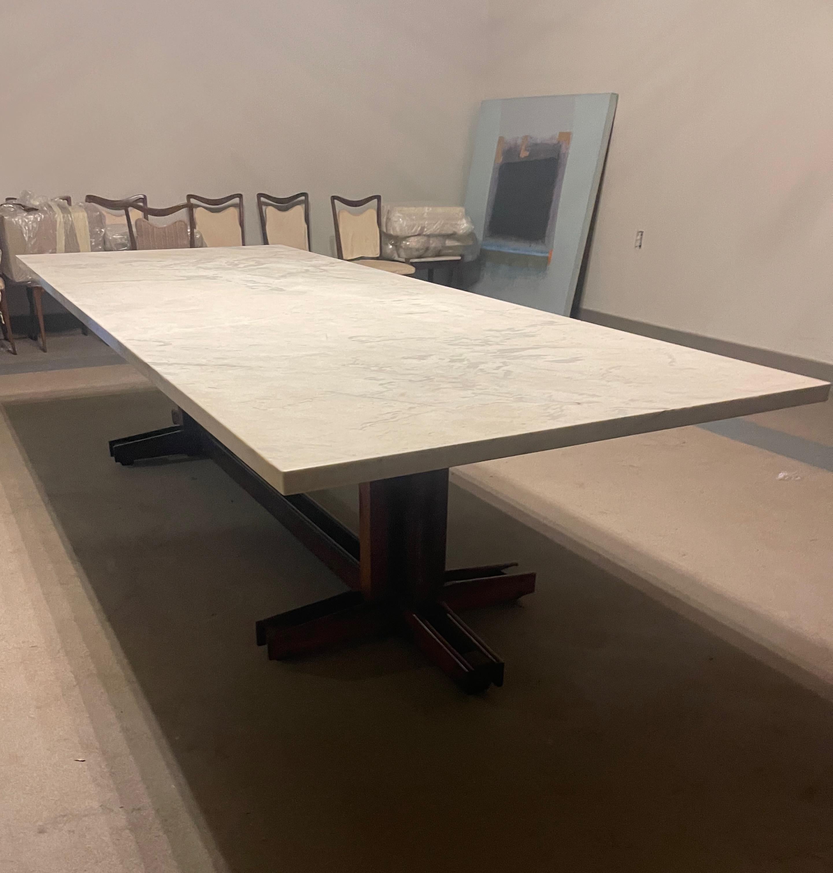 Mesa de comedor de palisandro brasileño y mármol de mediados de siglo en Bueno estado para la venta en San Francisco, CA