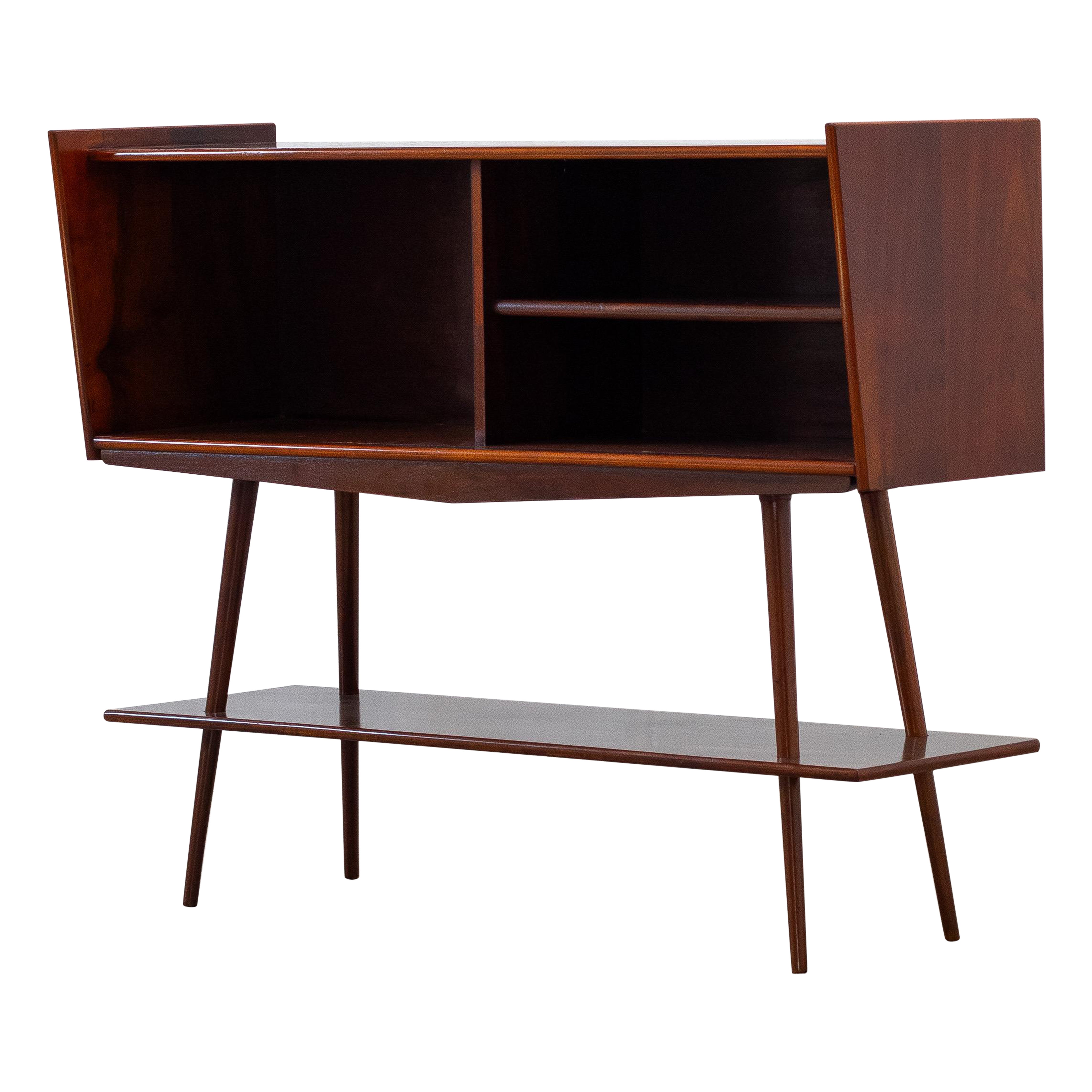 Mid-Century Brazilian Solid and Veneered Imbuia Sideboard by Móveis Cimo For Sale