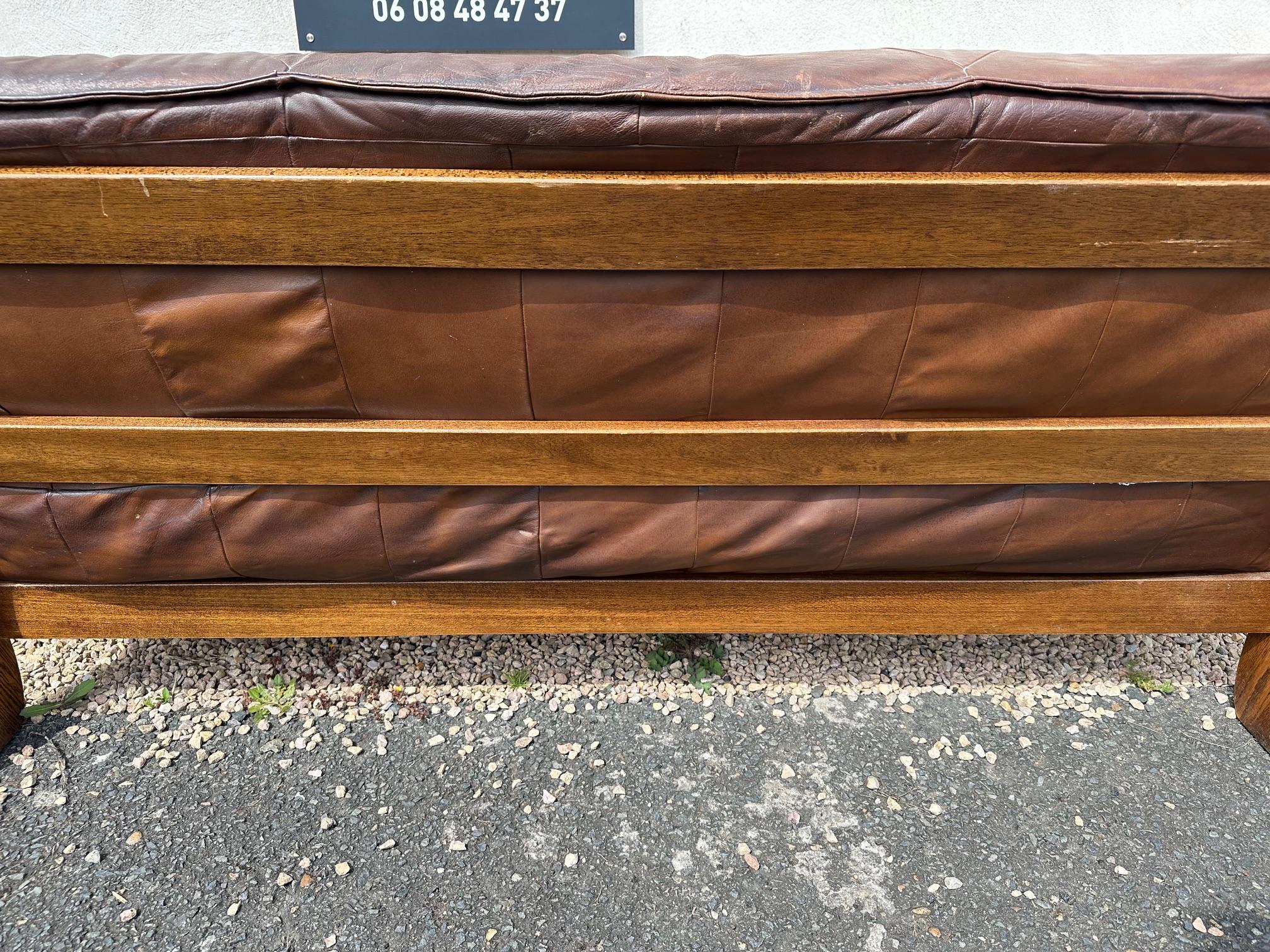 Mid-century Bresilian Brutalist Leather and Oak Living room set, 1970s For Sale 8