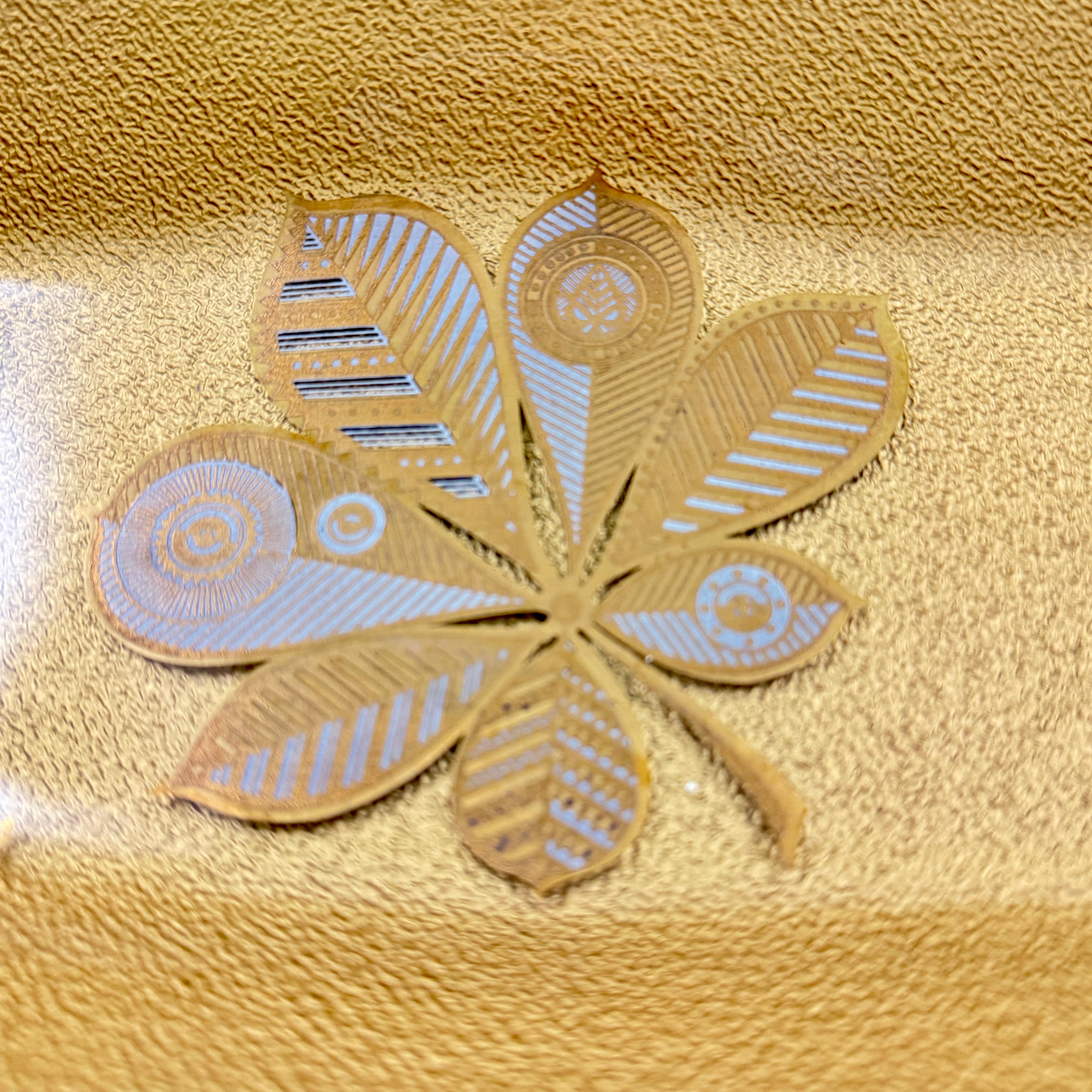 Mid-Century Briard Heritance Pattern Glastablett, 1960 (Vergoldet) im Angebot