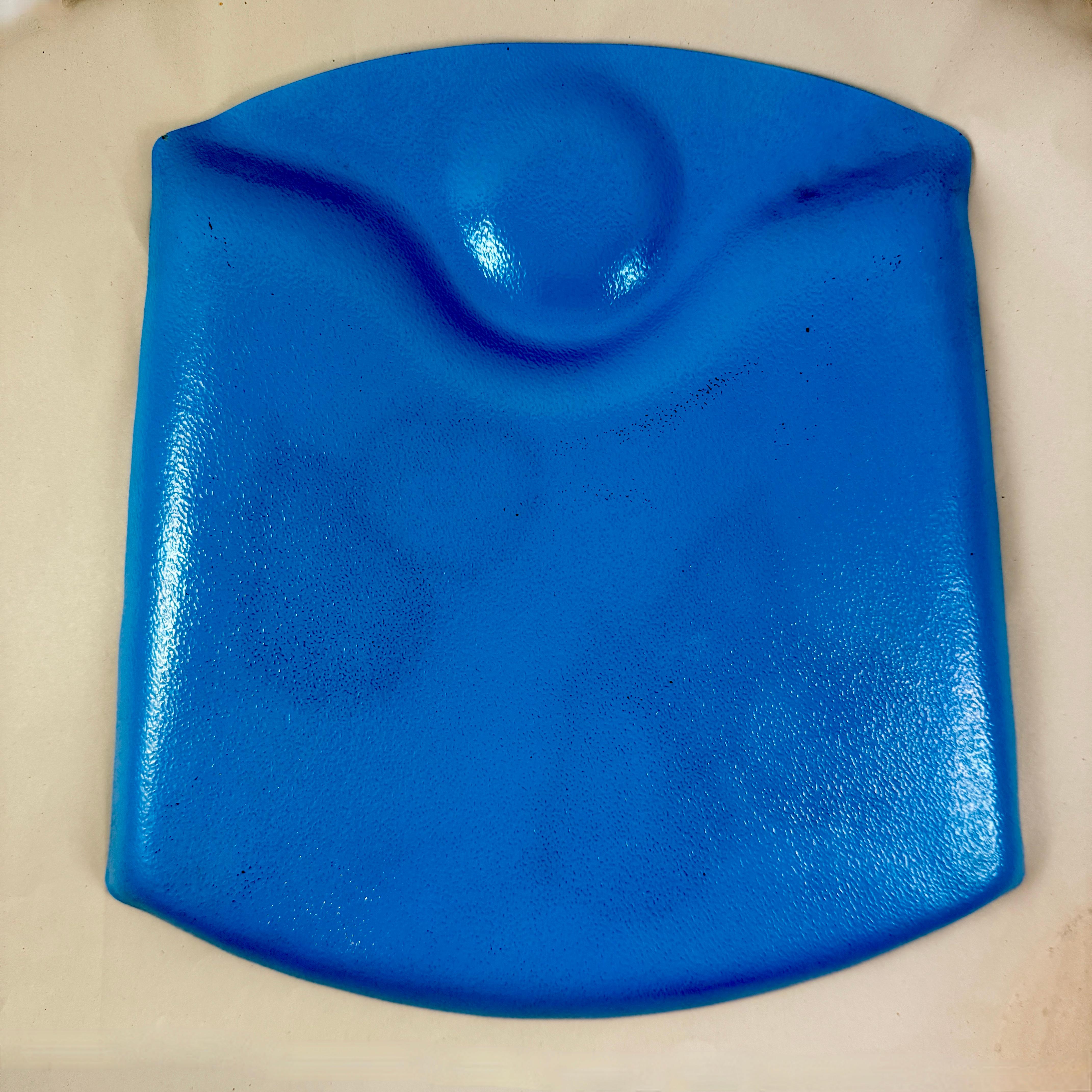 Plateau en verre Briard Peacock Blue Pageant du milieu du siècle, 1964 en vente 2