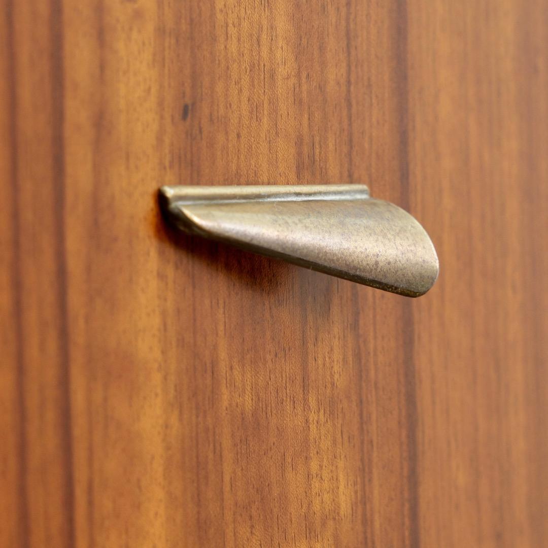 Mid Century British Design Palisander Eitelkeit Kommode im Angebot 1