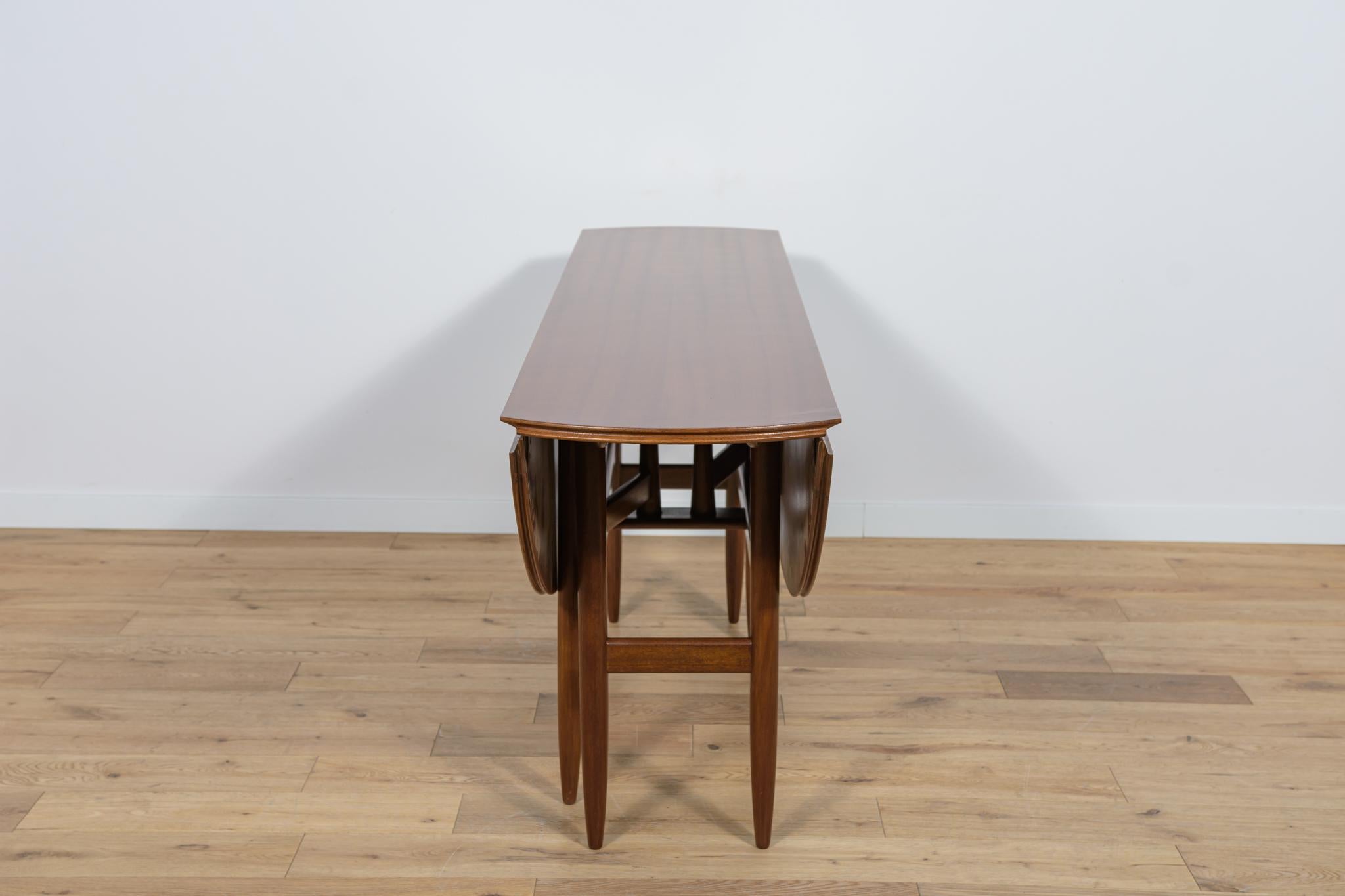Danish Mid-Century British Extendable Dining Table, 1960s For Sale