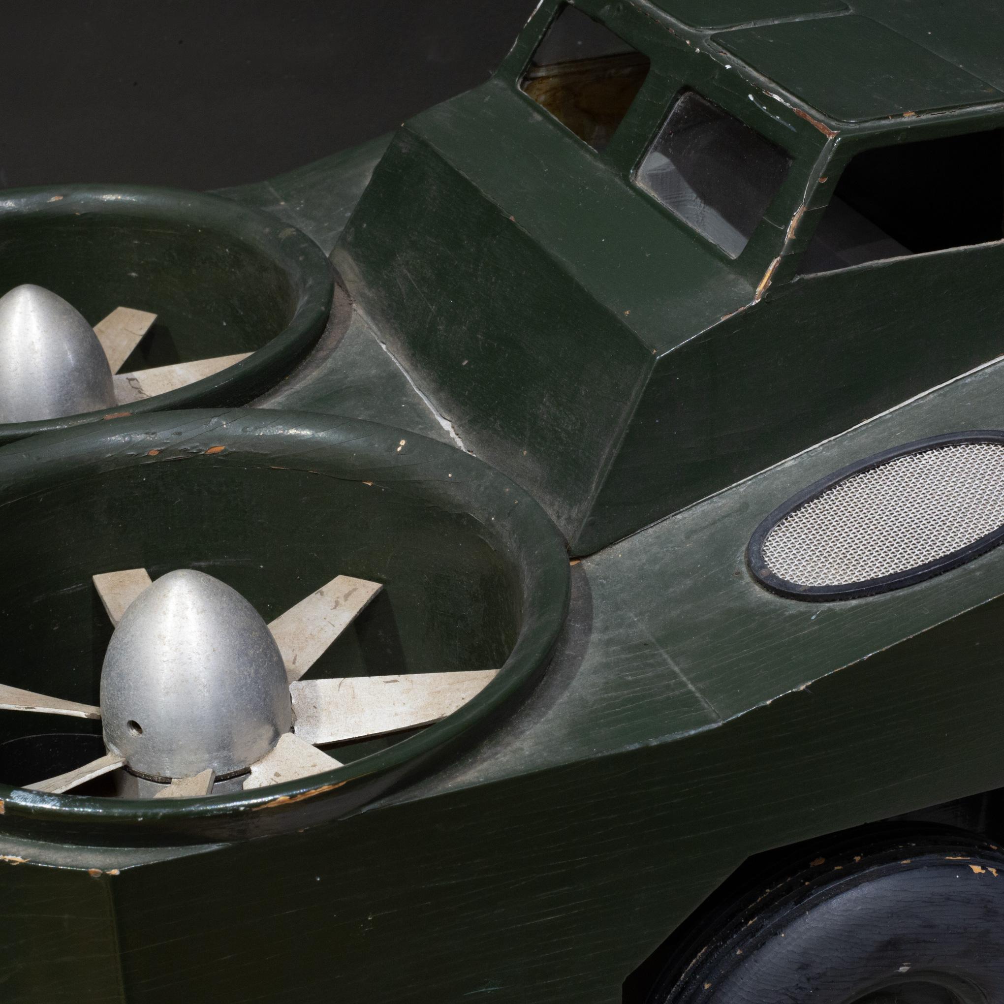 Modèle de véhicule conceptuel militaire britannique du milieu du siècle 