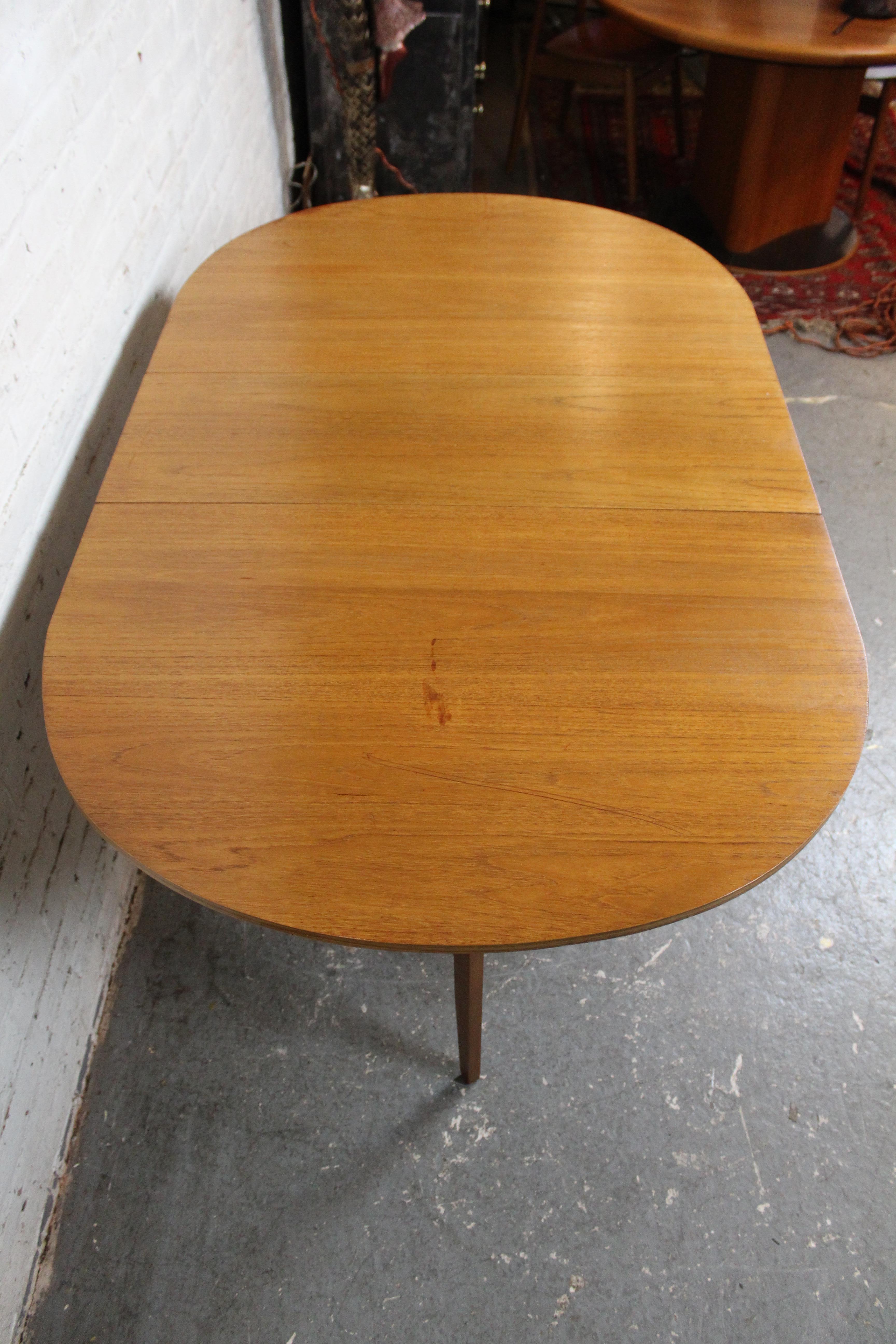 Britisches Mid-Century-Modern-Tropfenblatt von McIntosh (Schottisch) im Angebot