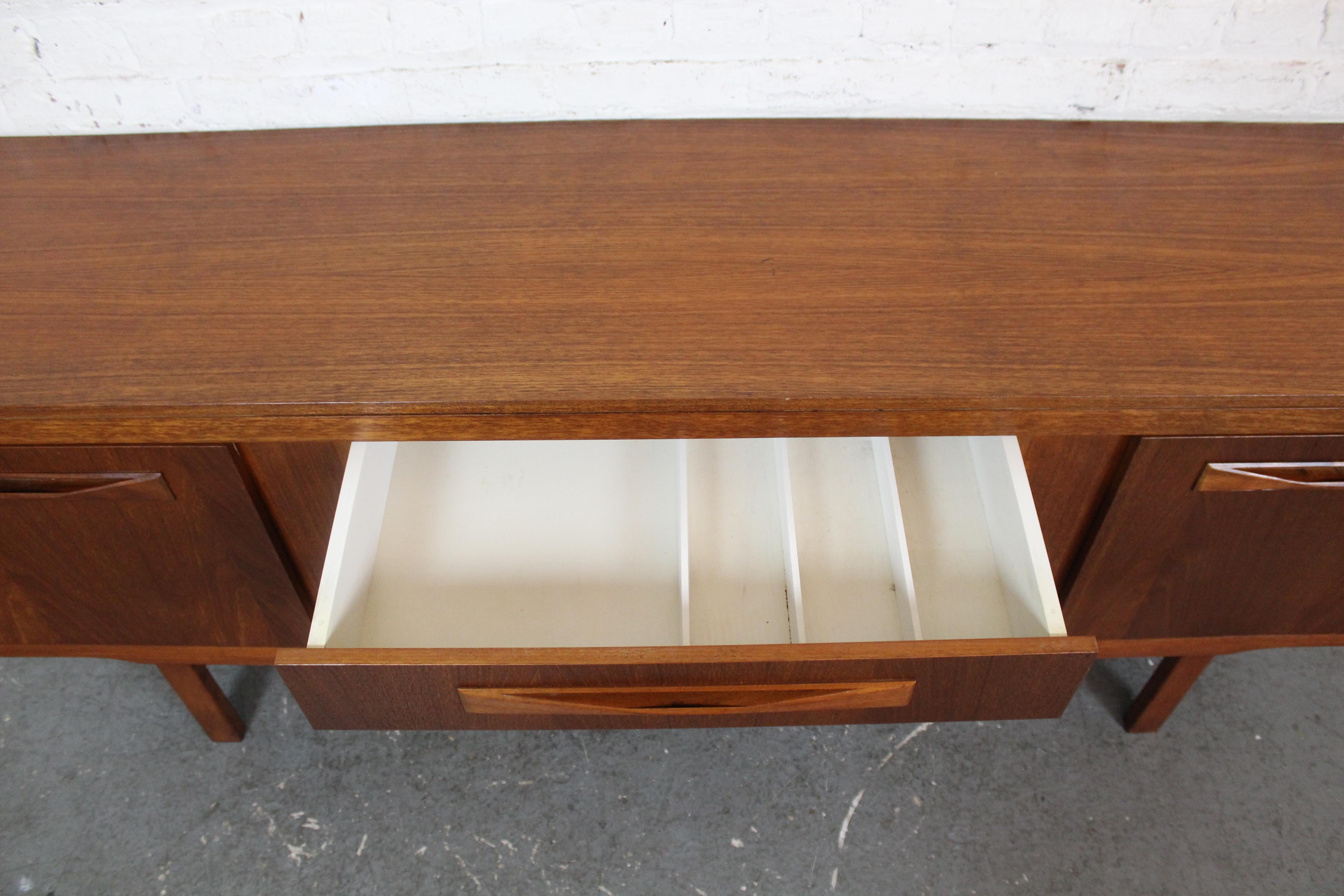 Buffet en teck Modernity British Mid-Century 6