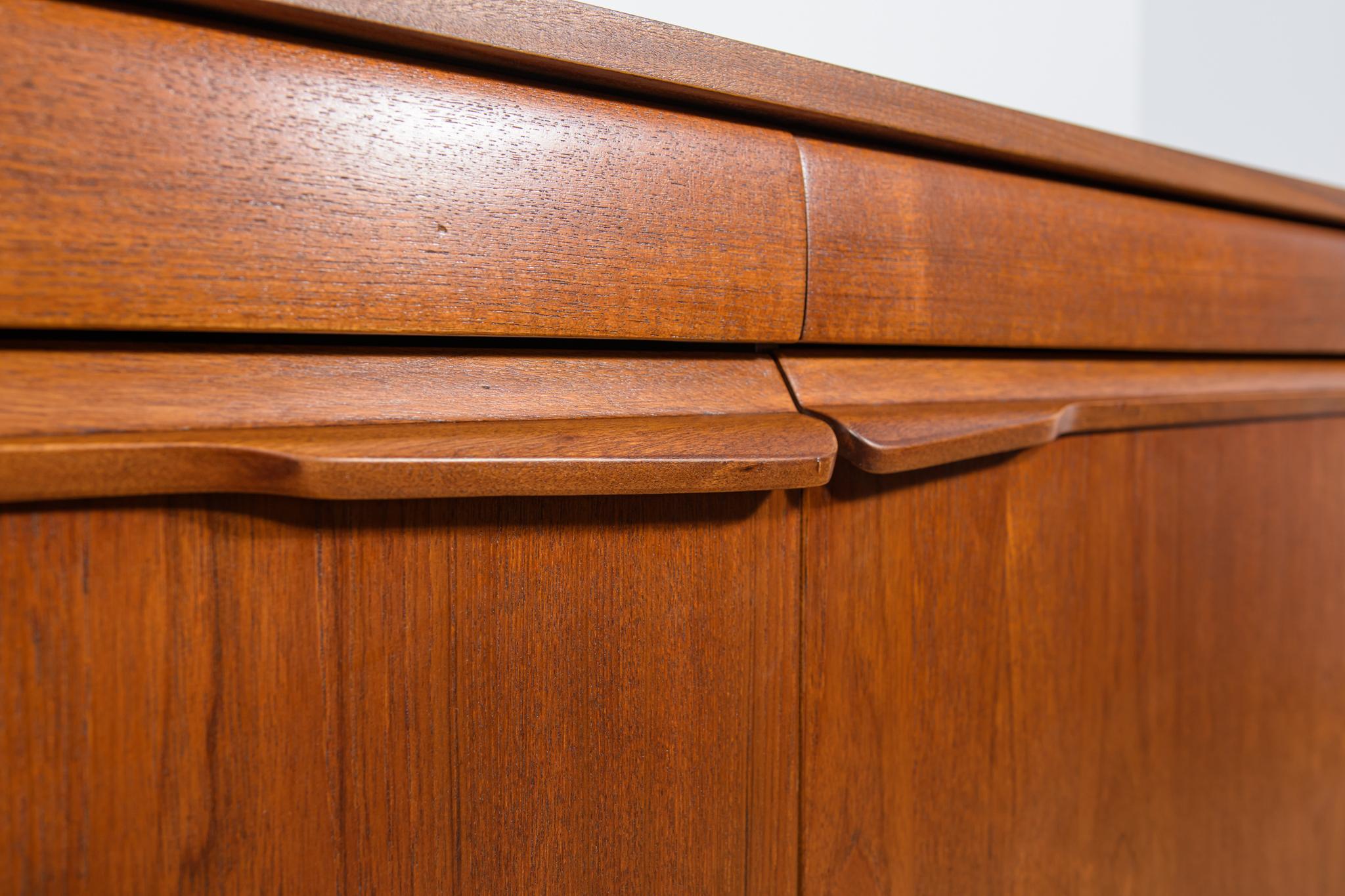 Mid-Century British Teak Sideboard, 1960s For Sale 9