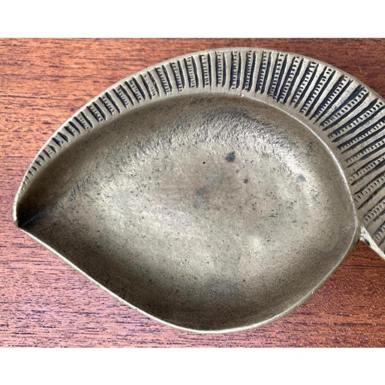 Bronze-Aschenbecher aus der Jahrhundertmitte, 1950er Jahre im Zustand „Hervorragend“ im Angebot in Hamburg, DE