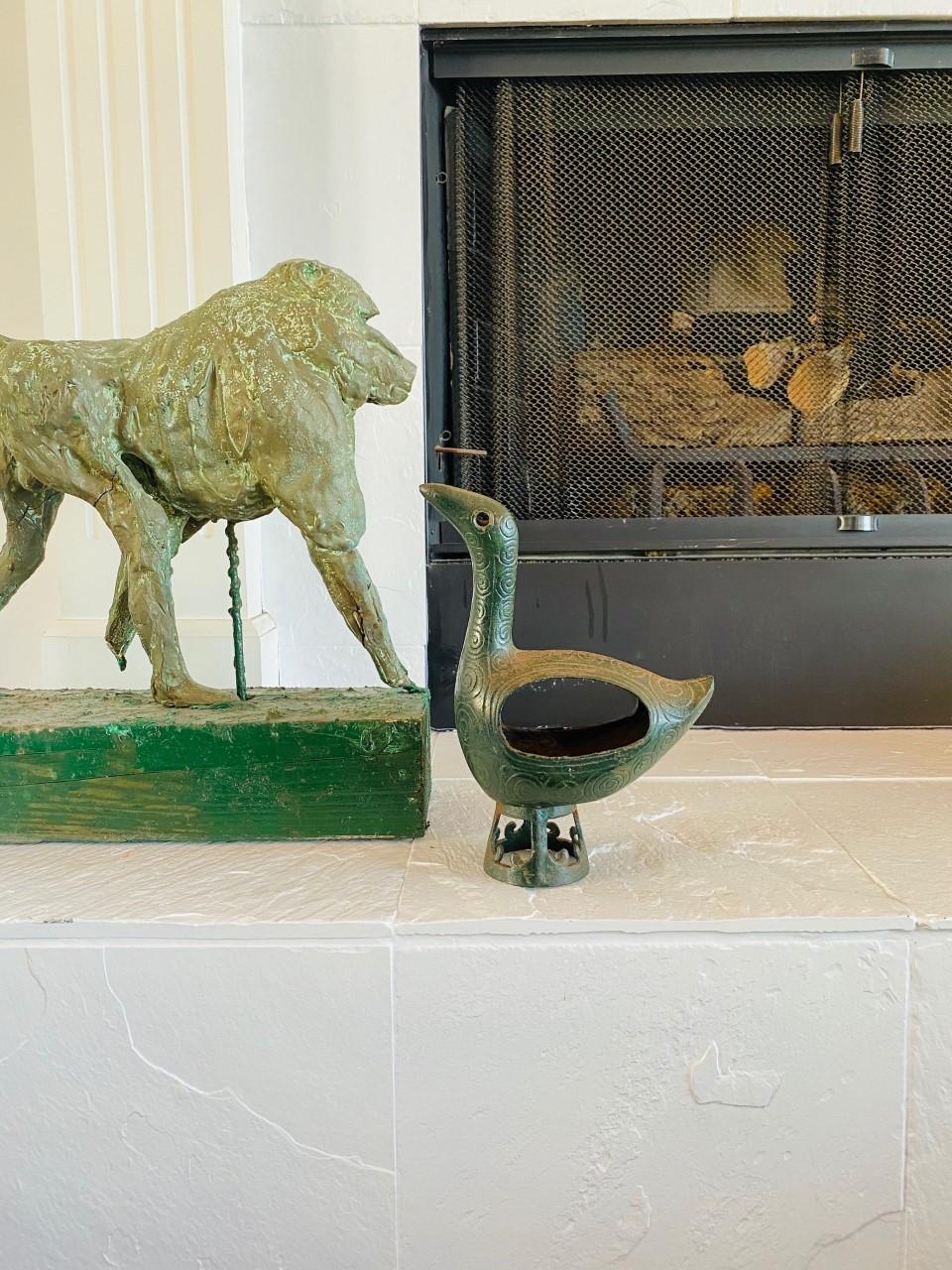 Giapponese Scultura aviaria in bronzo di metà secolo 