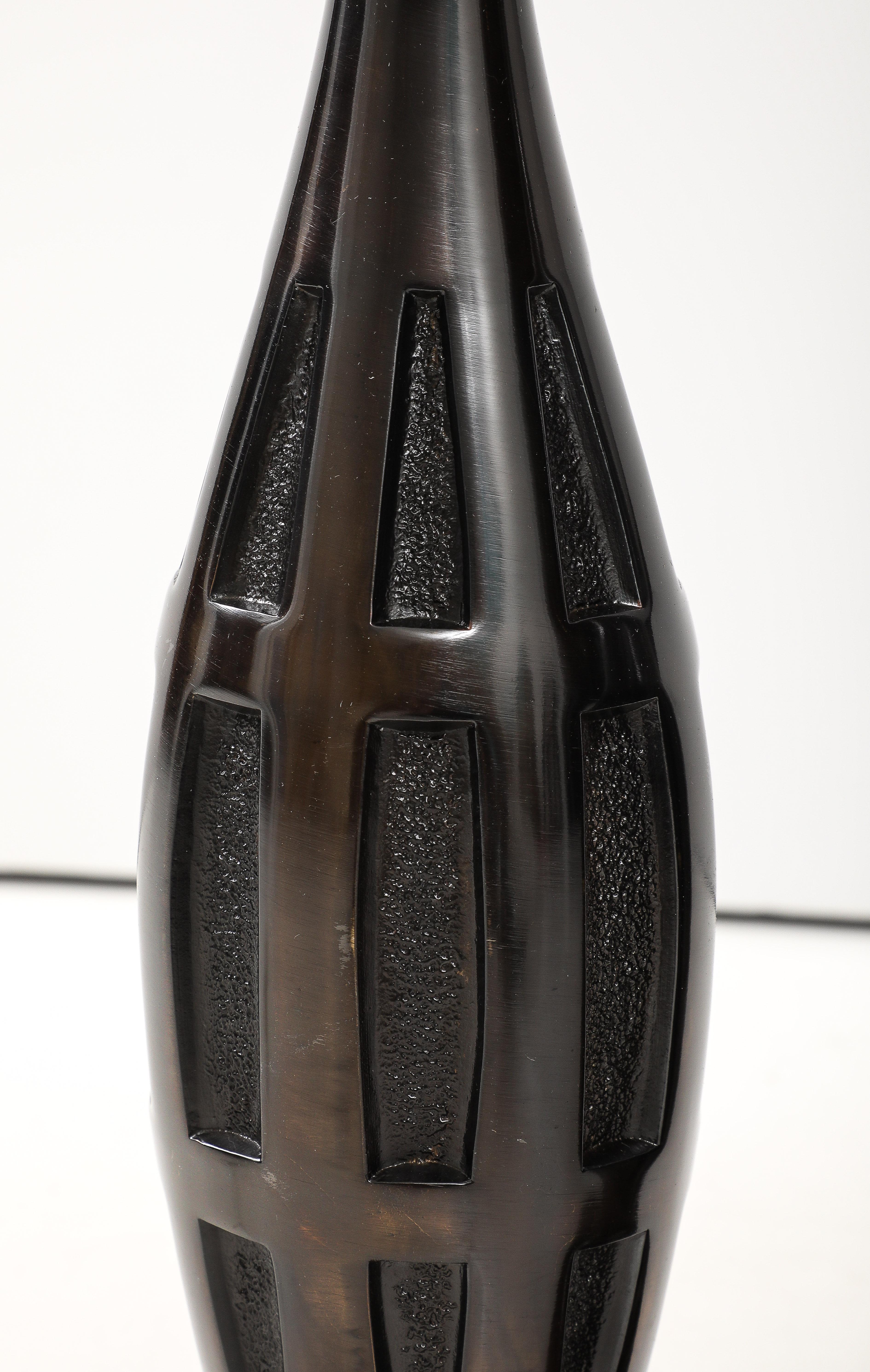 Tony Paul Lampes Brutalistes en Bronze du Milieu du Siècle en vente 3