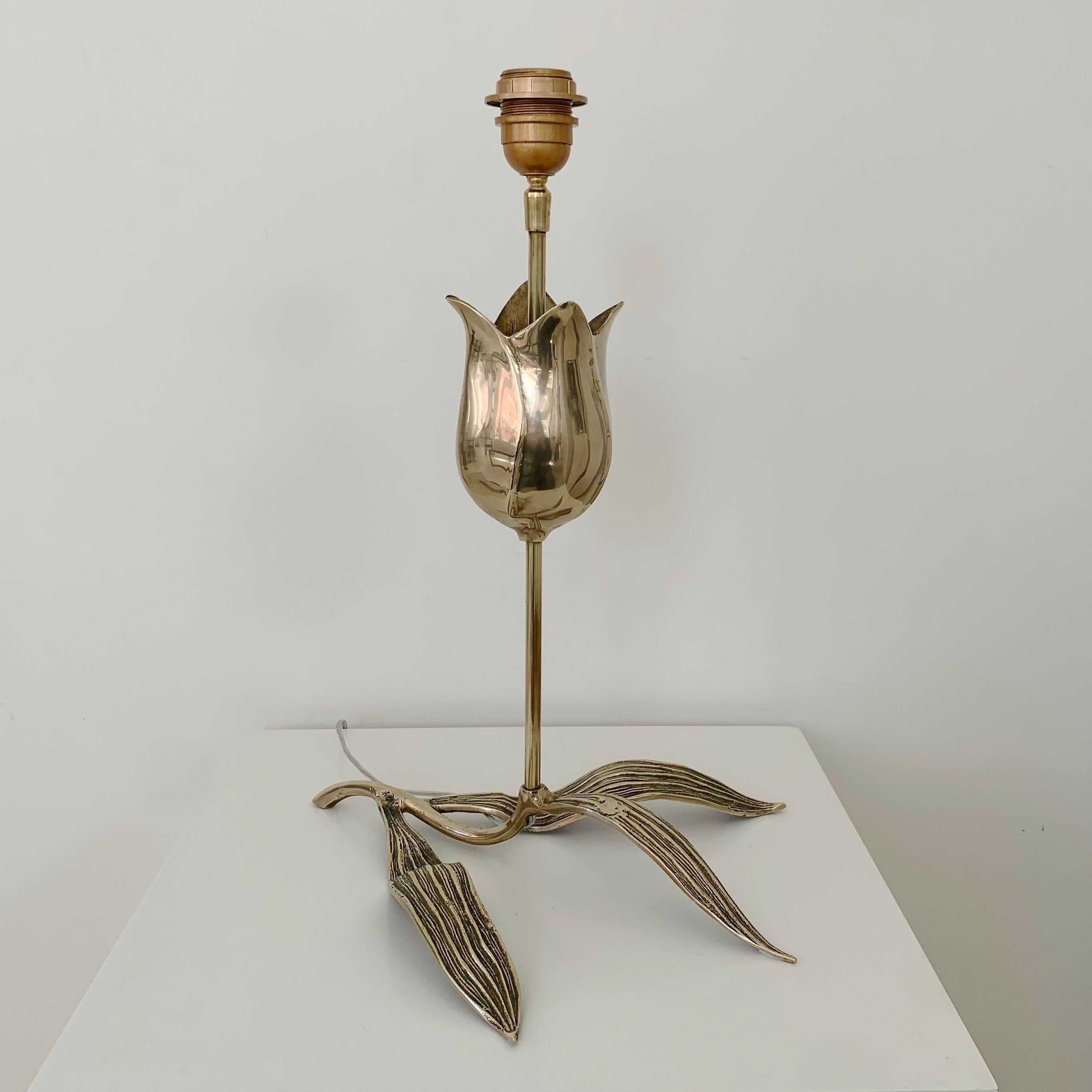 Mid-Century Bronze Flower and Leaves Table Lamp, circa 1970, France. For Sale 6