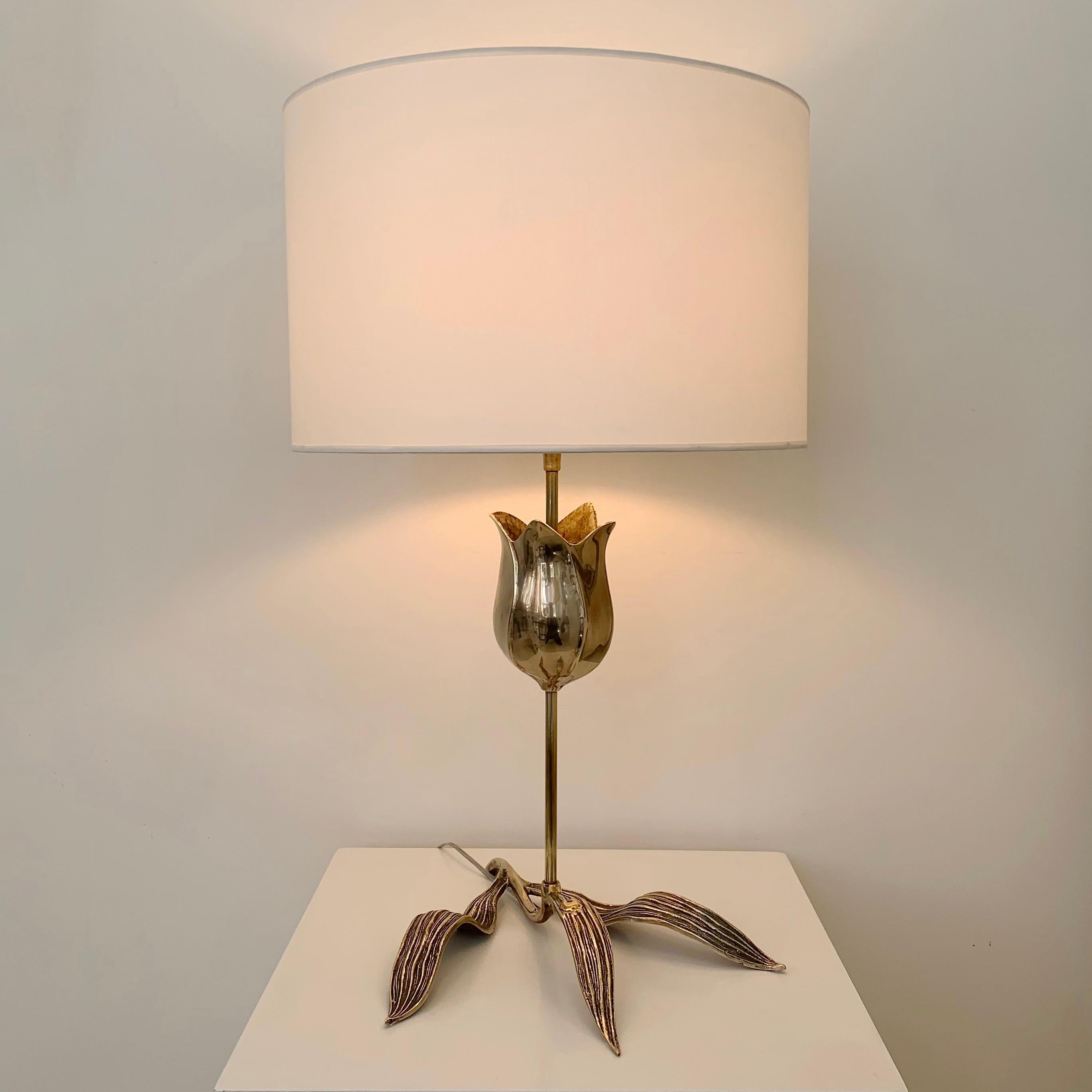 Late 20th Century Mid-Century Bronze Flower and Leaves Table Lamp, circa 1970, France. For Sale