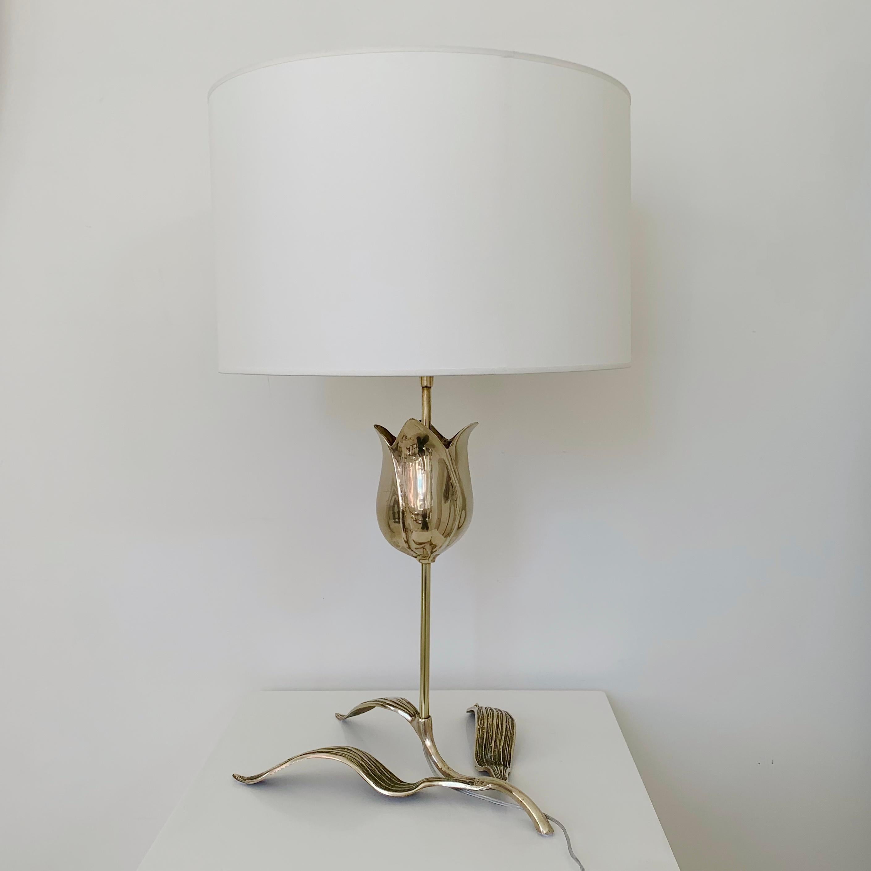 Mid-Century Bronze Flower and Leaves Table Lamp, circa 1970, France. For Sale 1