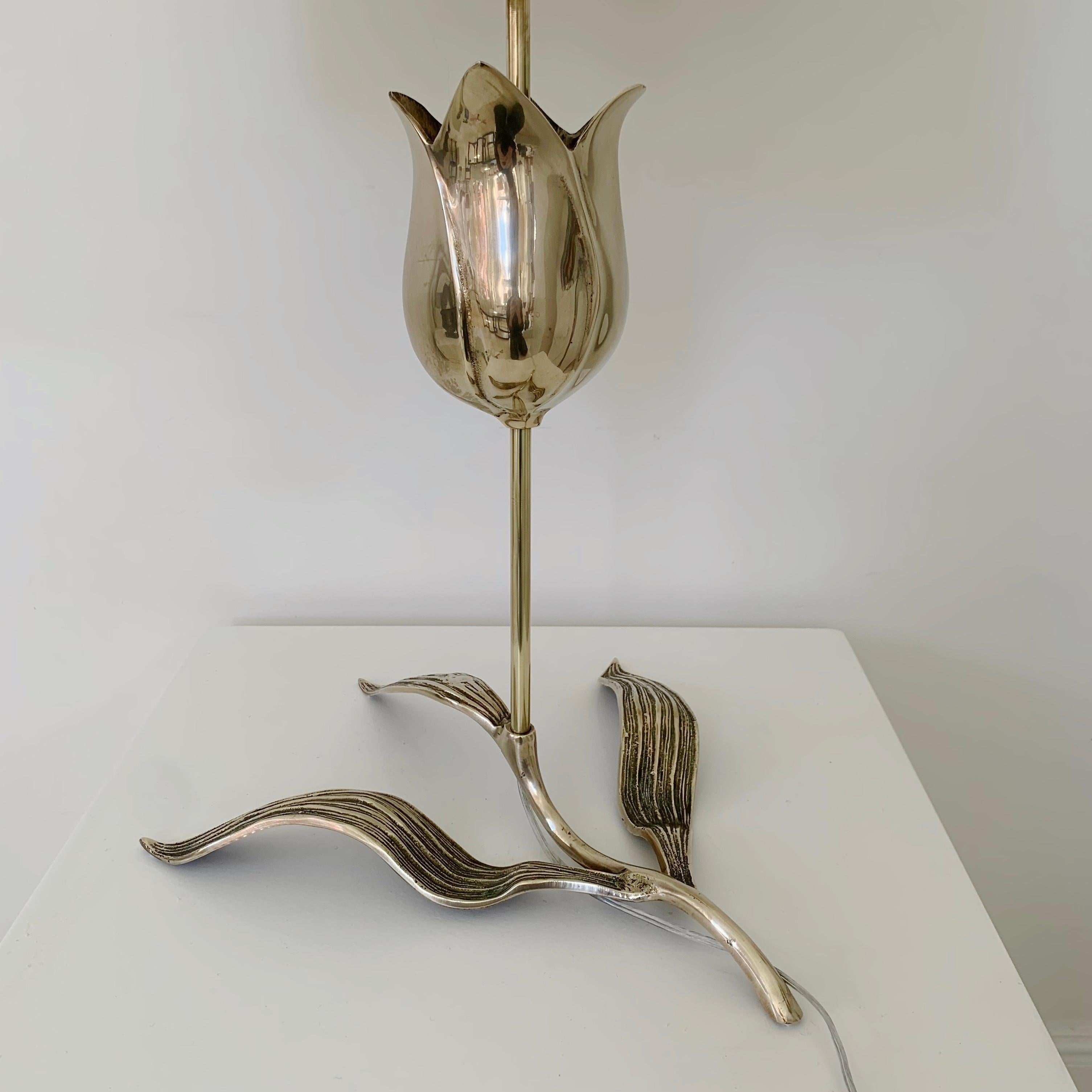 Mid-Century Bronze Flower and Leaves Table Lamp, circa 1970, France. For Sale 2