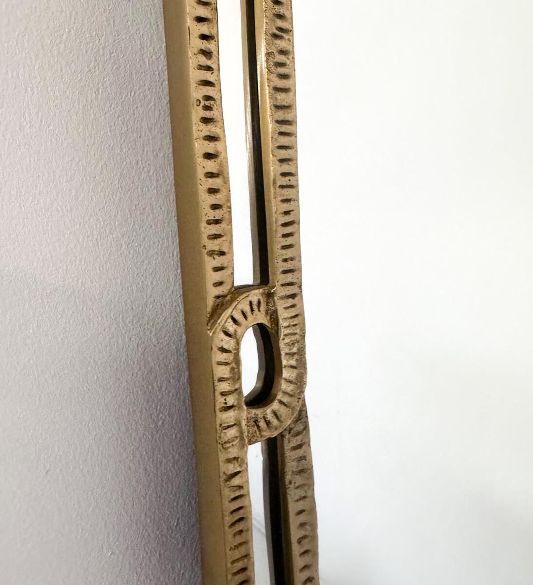italien Miroir en bronze du milieu du siècle par Angelo Brotto, signé, années 1950 en vente