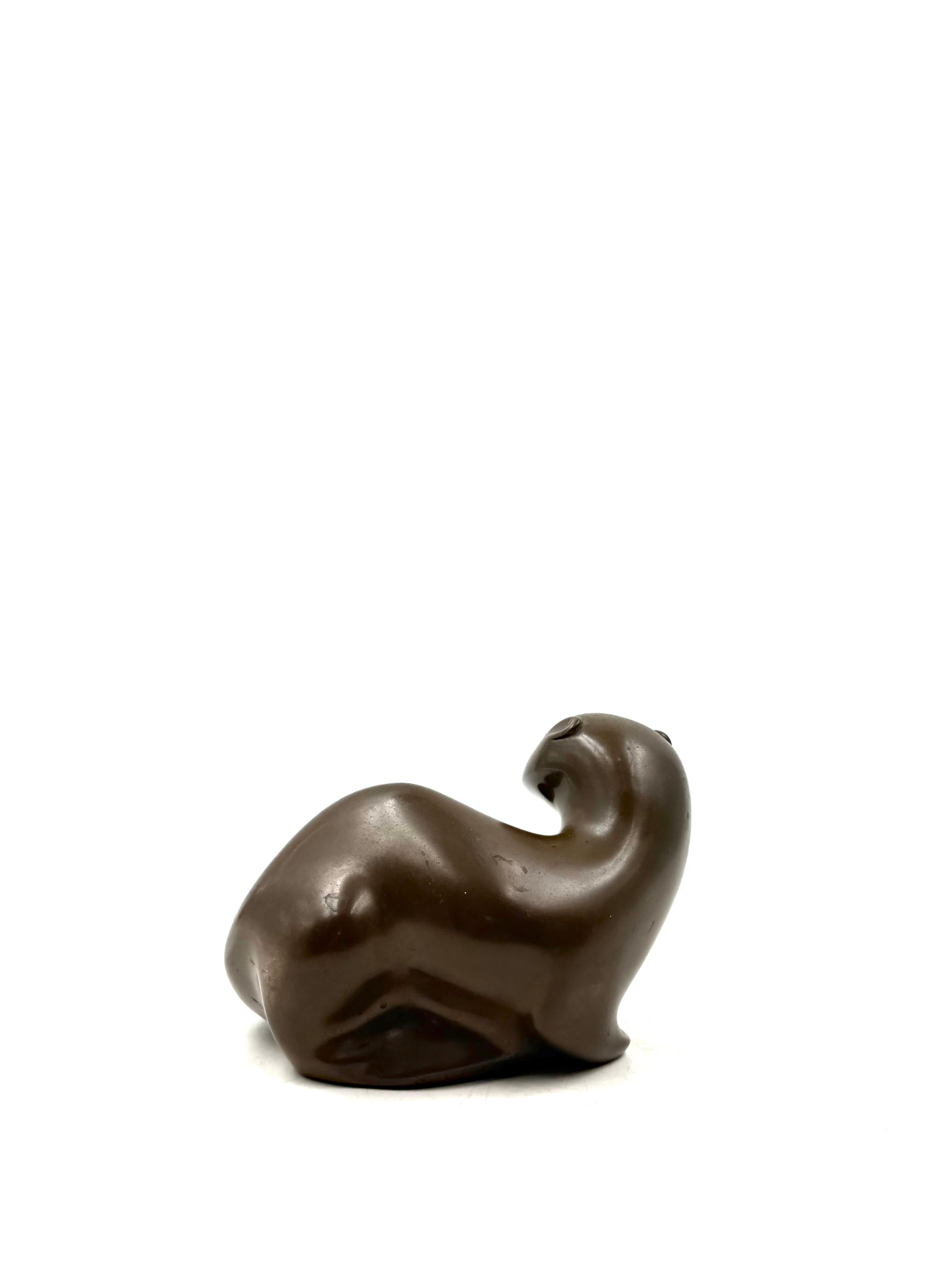 Mid-century bronze otter sculpture, Richard Fisher 1950 in vendita 2