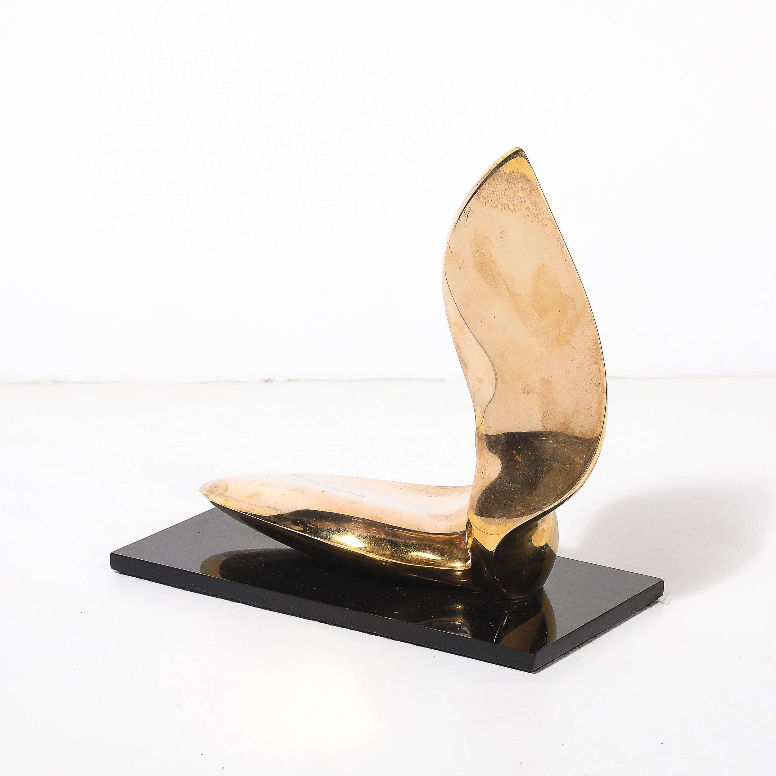 Scultura in bronzo di metà secolo su vitrolite nera firmata Jack Zajac Edizione 15/25 In condizioni ottime in vendita a New York, NY