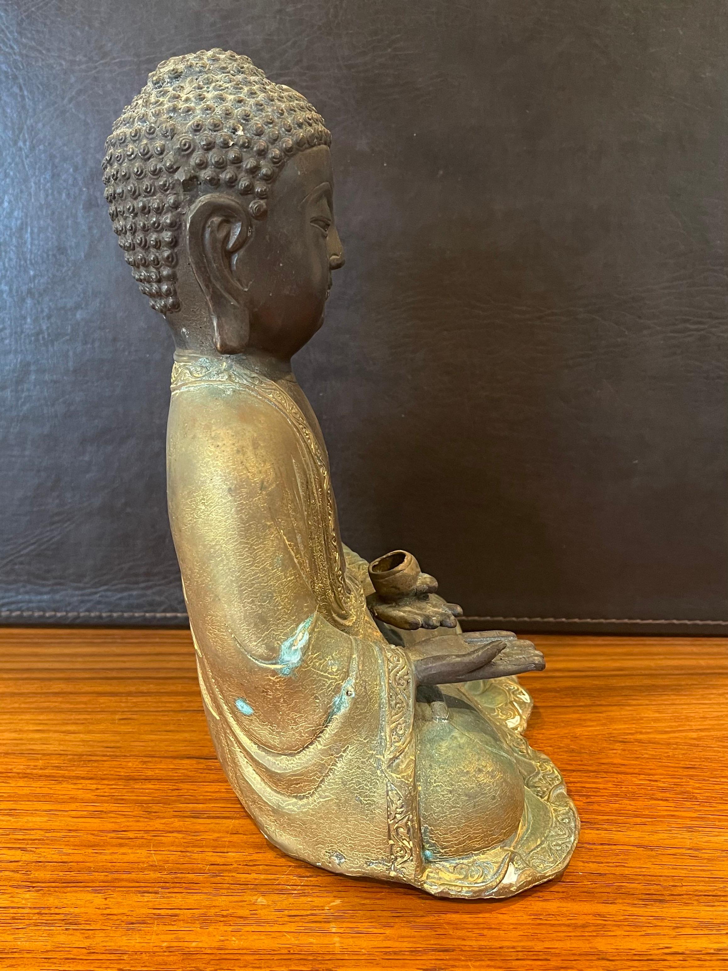 Mid-Century Bronze Sitting Buddha For Sale 3