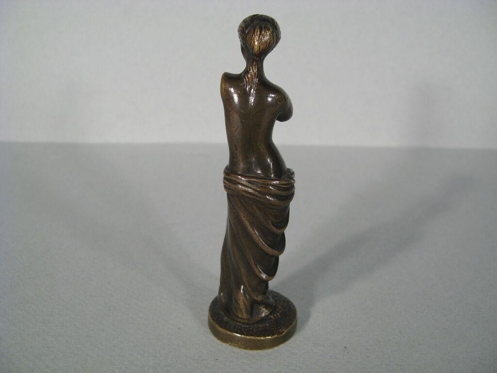 Français Presse-papiers Venus de Milo en bronze du milieu du siècle -1Y41