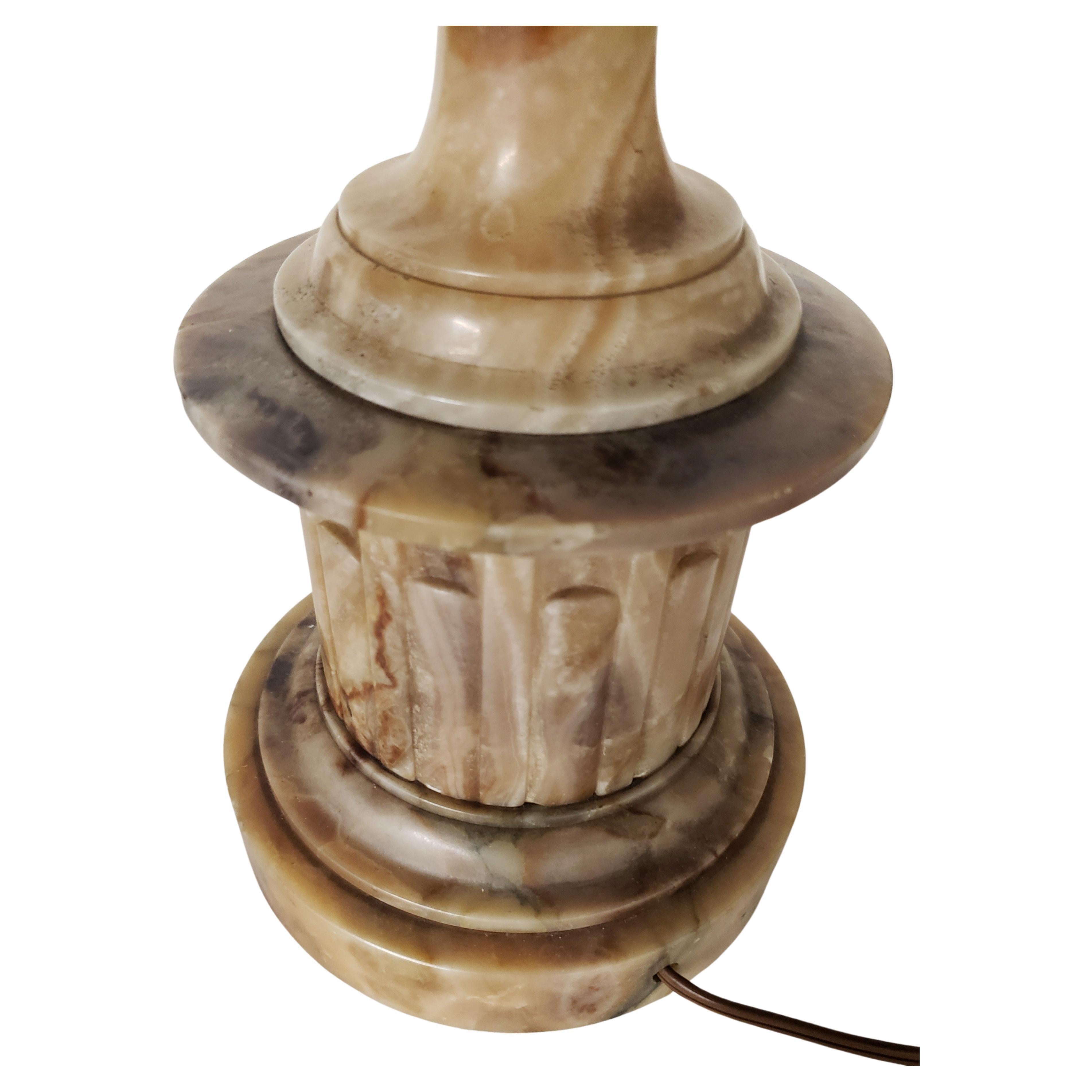 Gothic Revival Mid-Century Brown Alabaster Urn Table Lamp, Circa 1960s For Sale