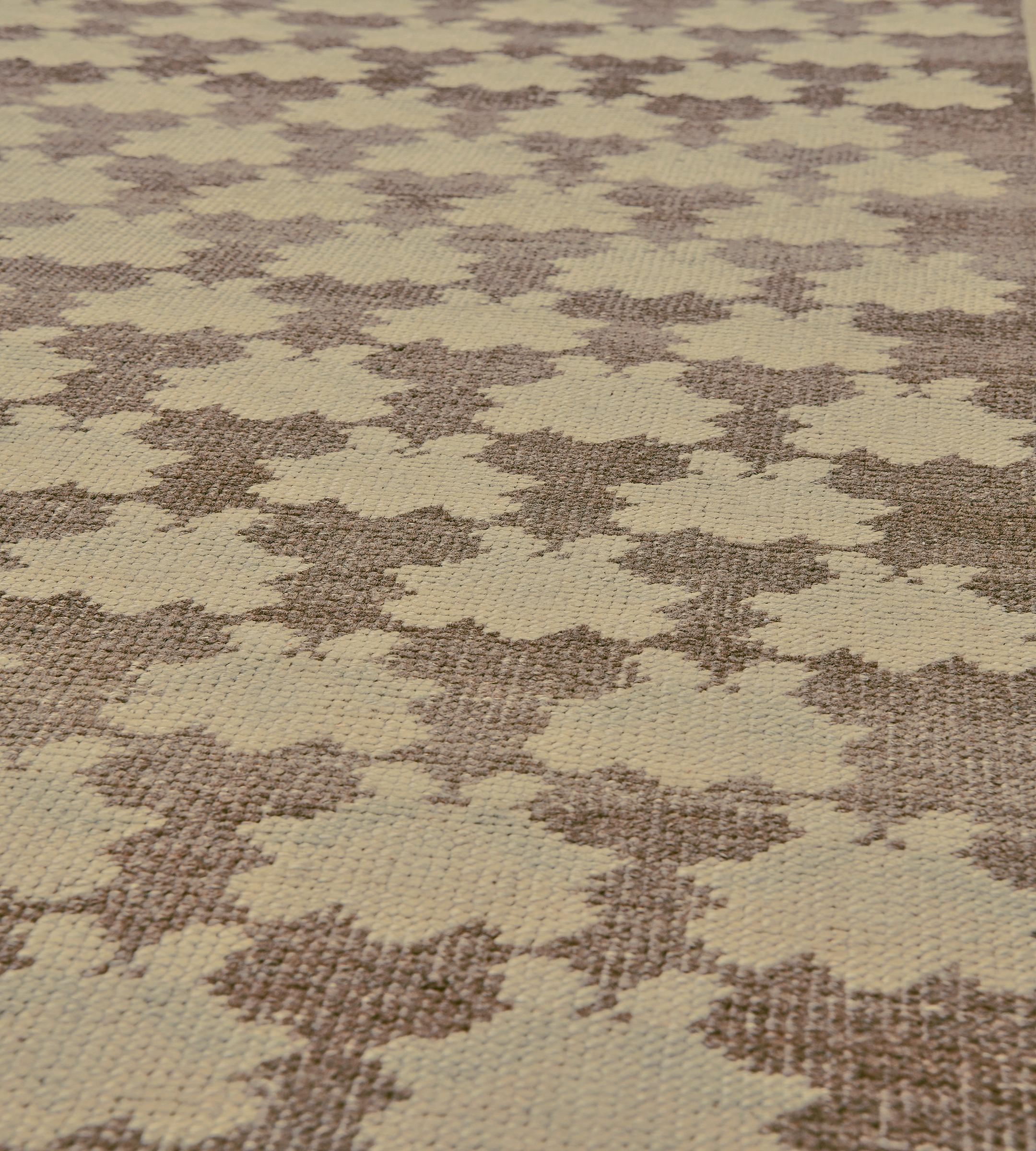Mid-Century Brown Floral-Motif Handmade Wool Turkish Rug In Good Condition For Sale In West Hollywood, CA